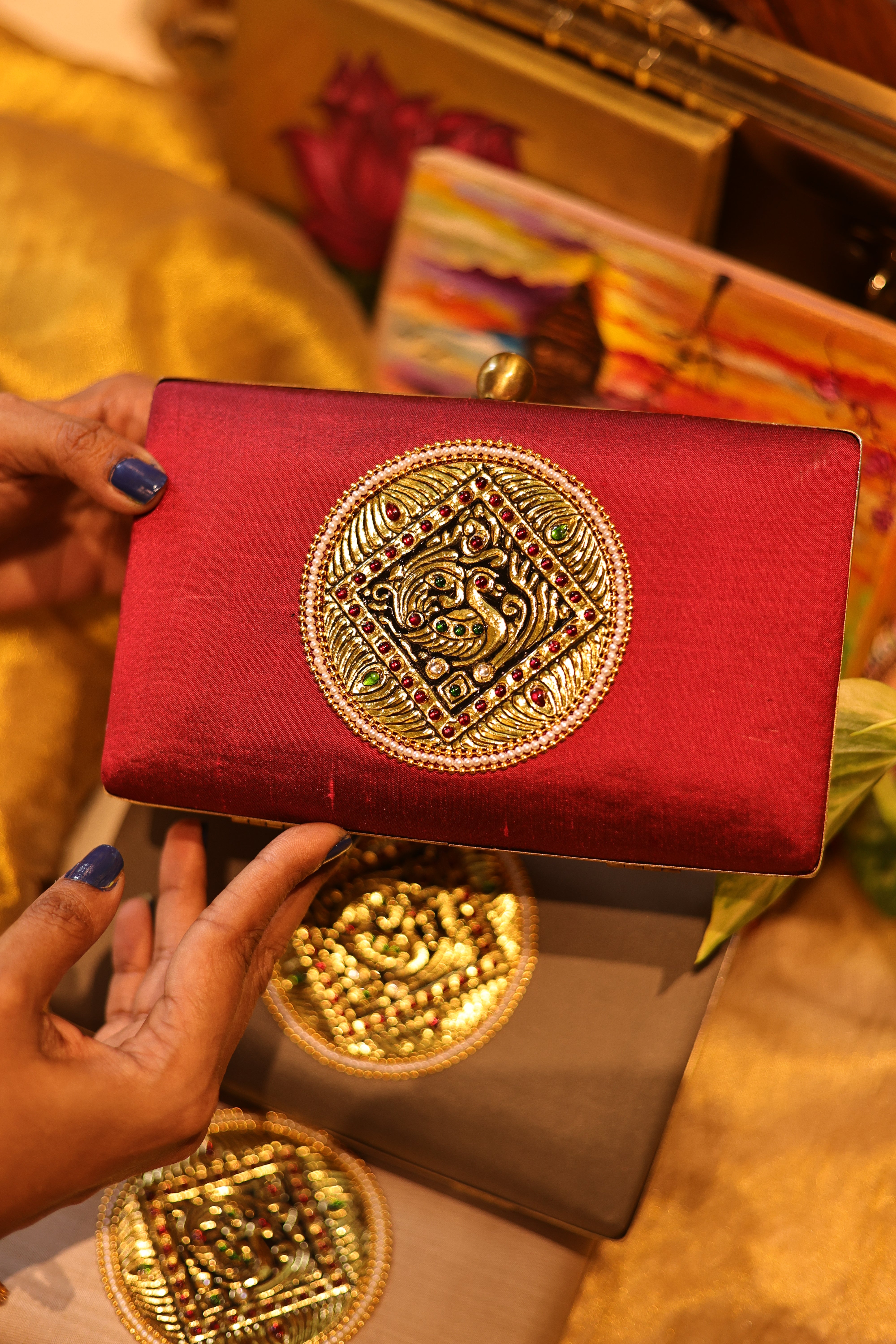 Ruby red  Annan chakram