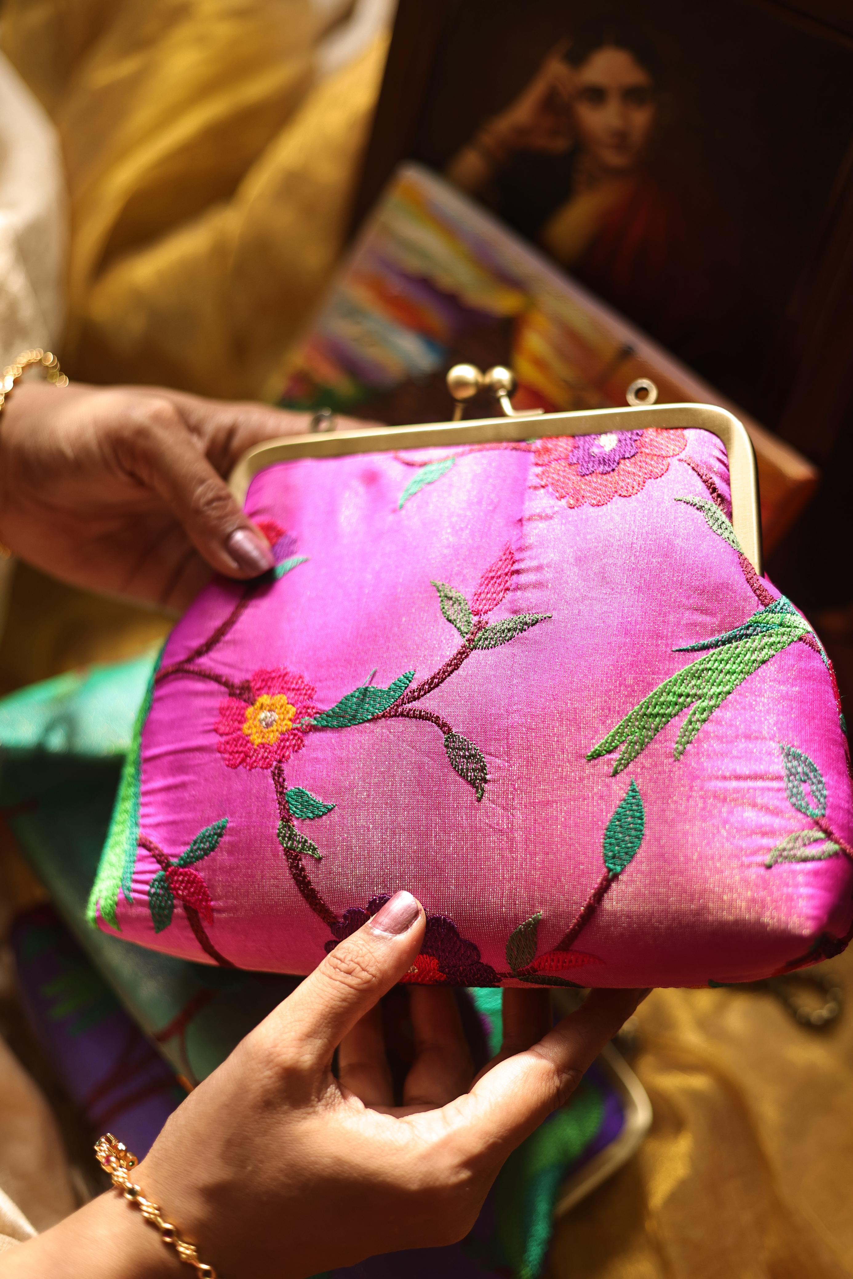 Pachaikilli Muthucharam pink