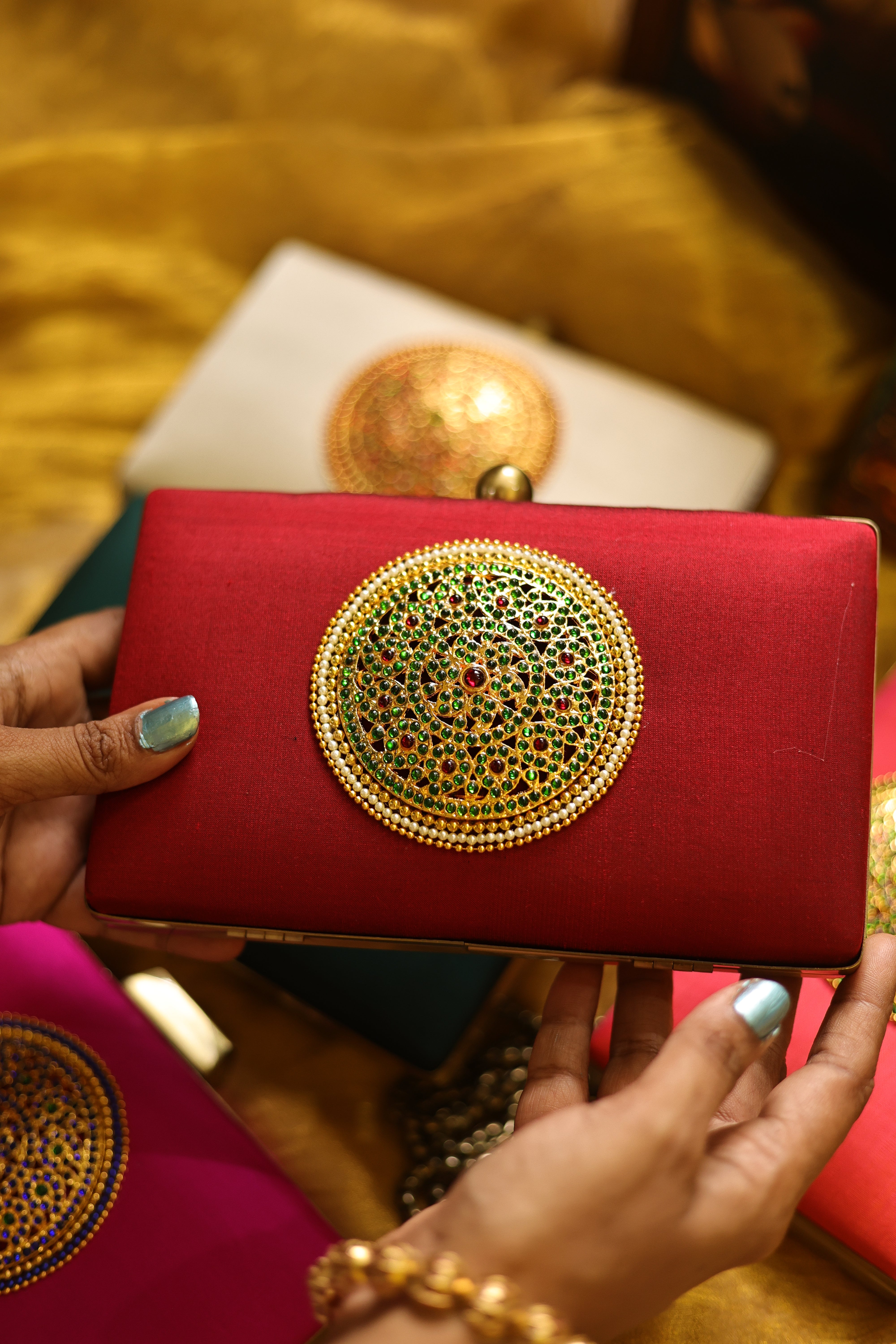 Red rakudi