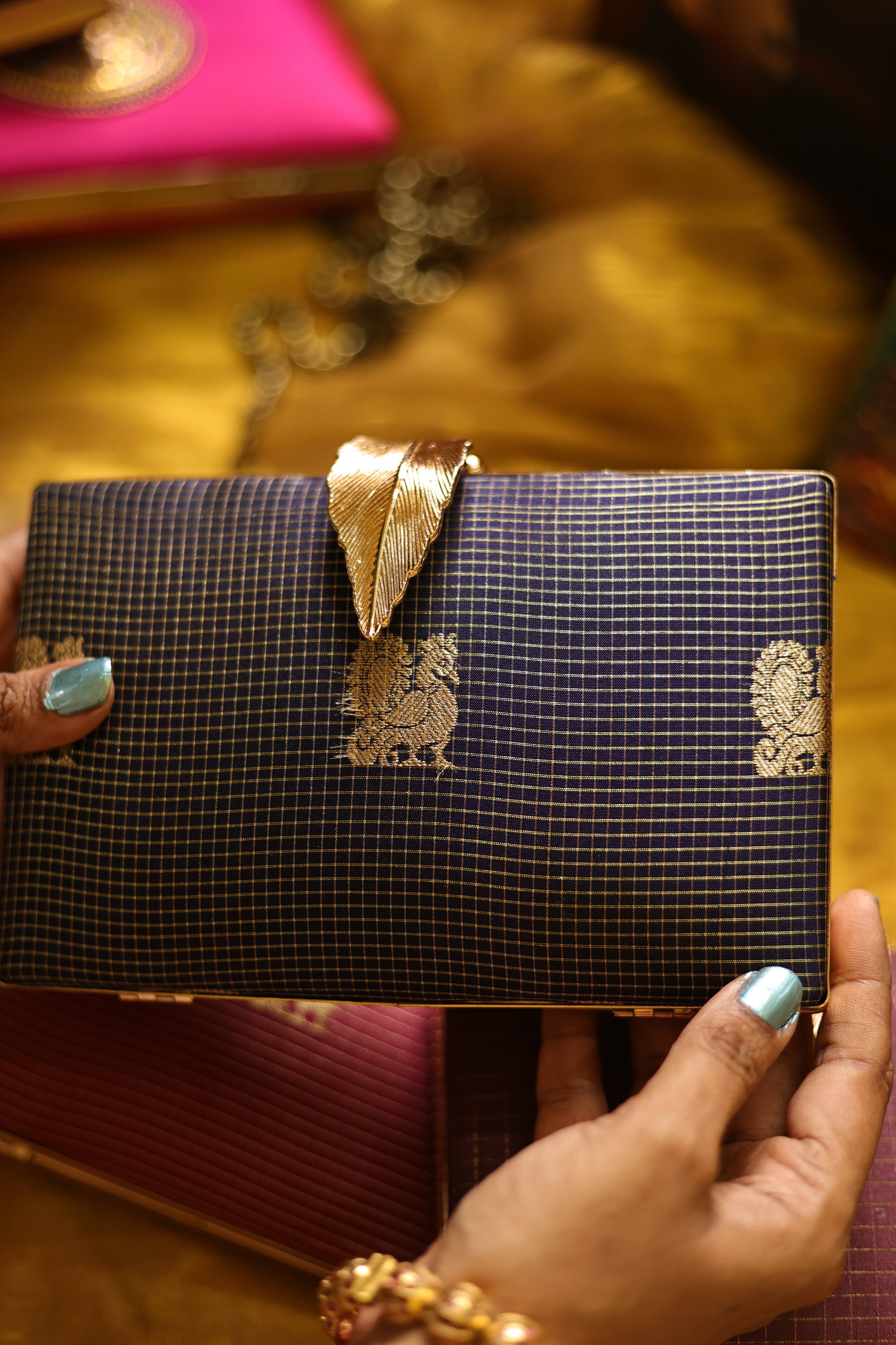 Navy blue podi kattam