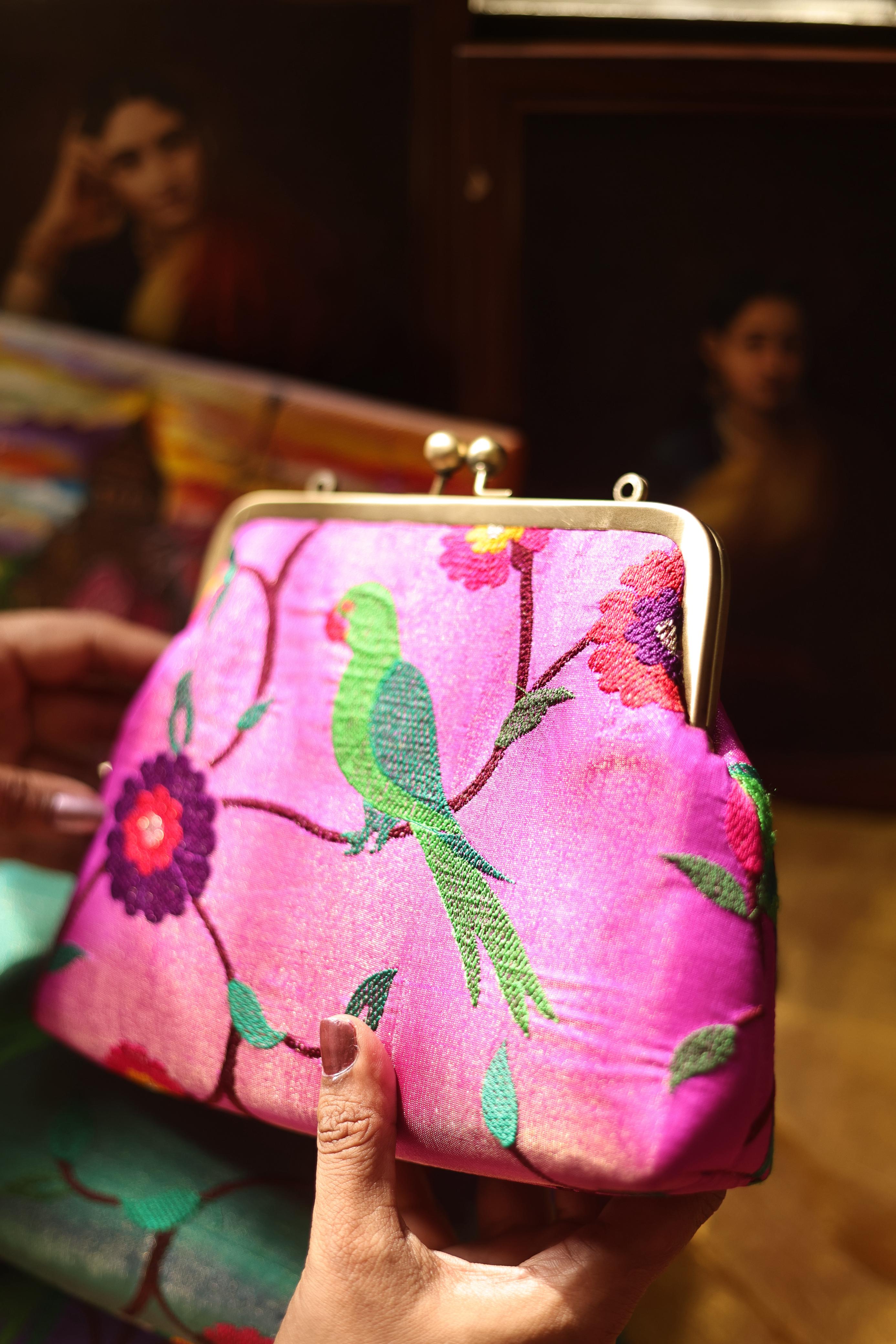 Pachaikilli Muthucharam pink