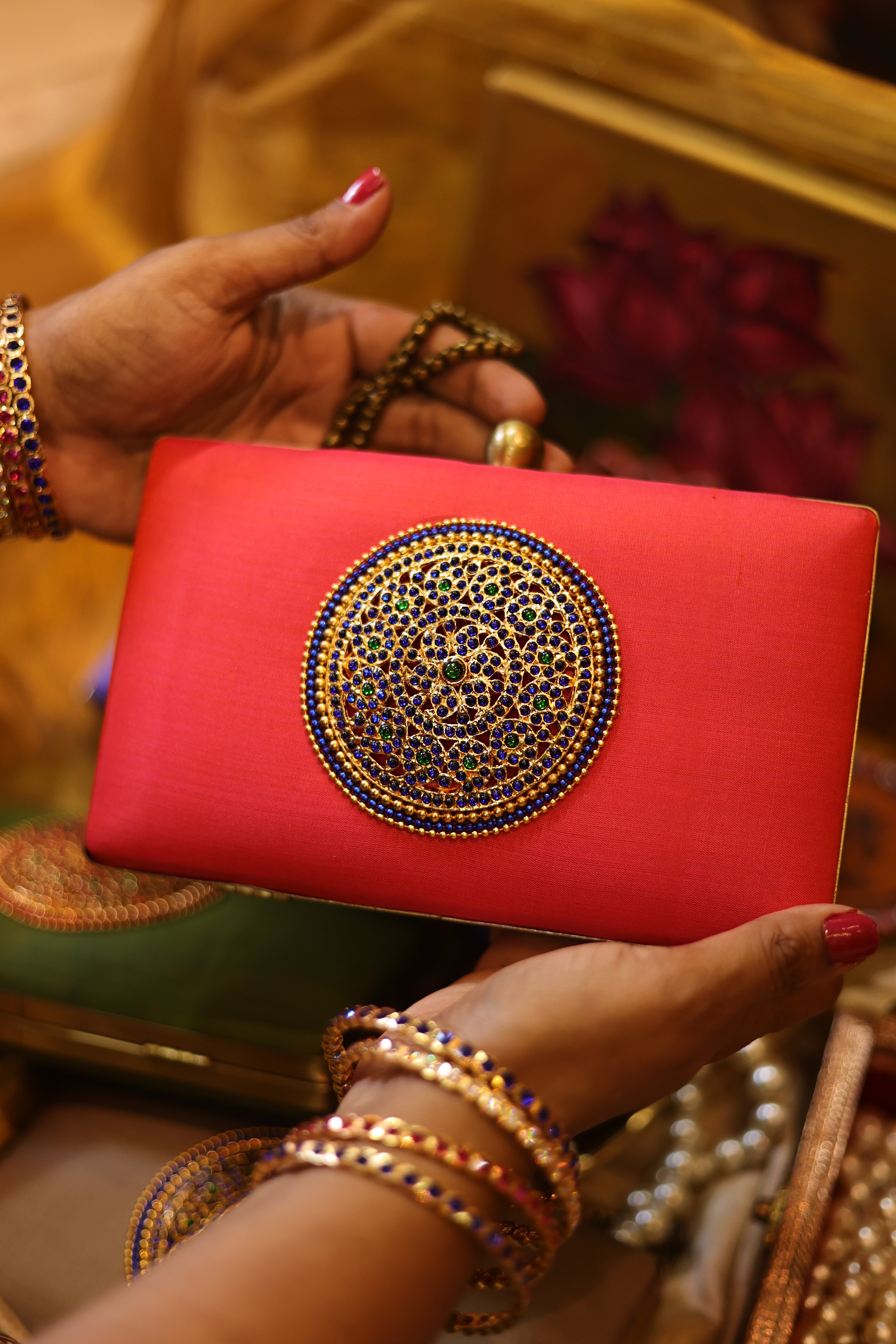 Warm coral pink Rakudi