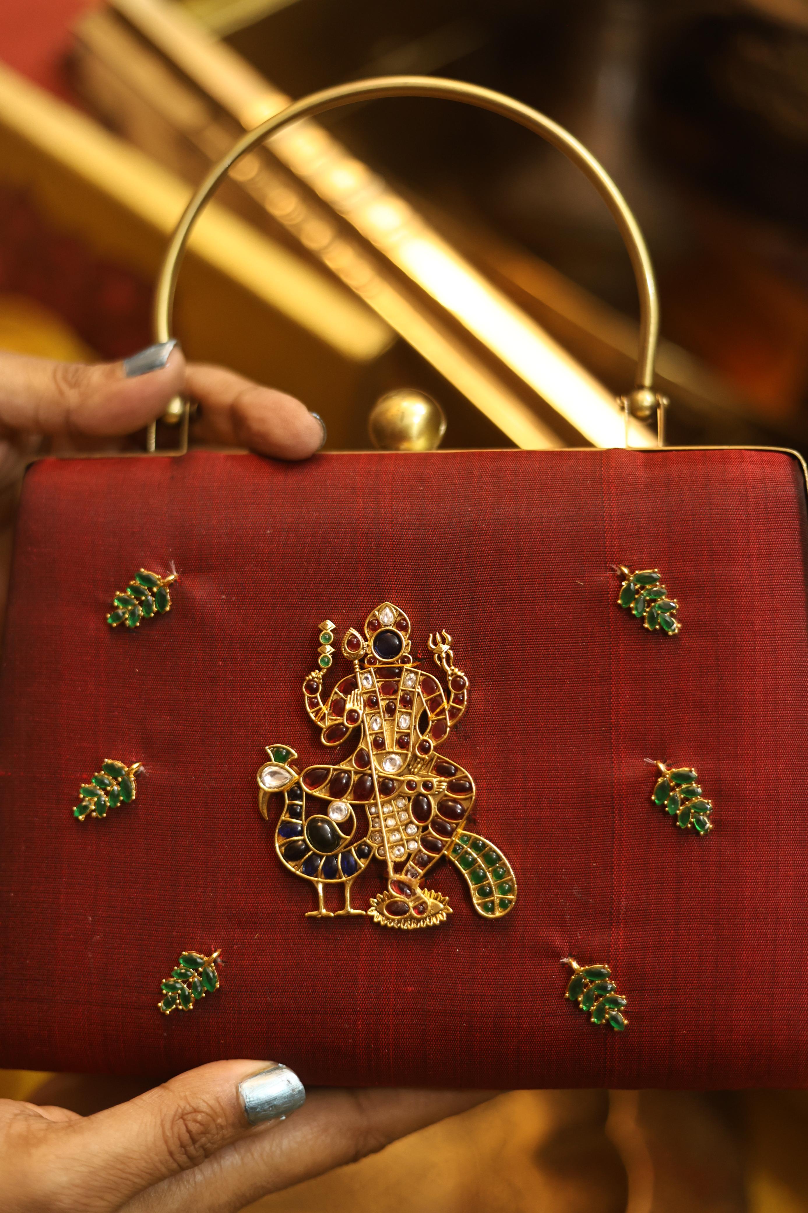 Pazhamudircholai murugan