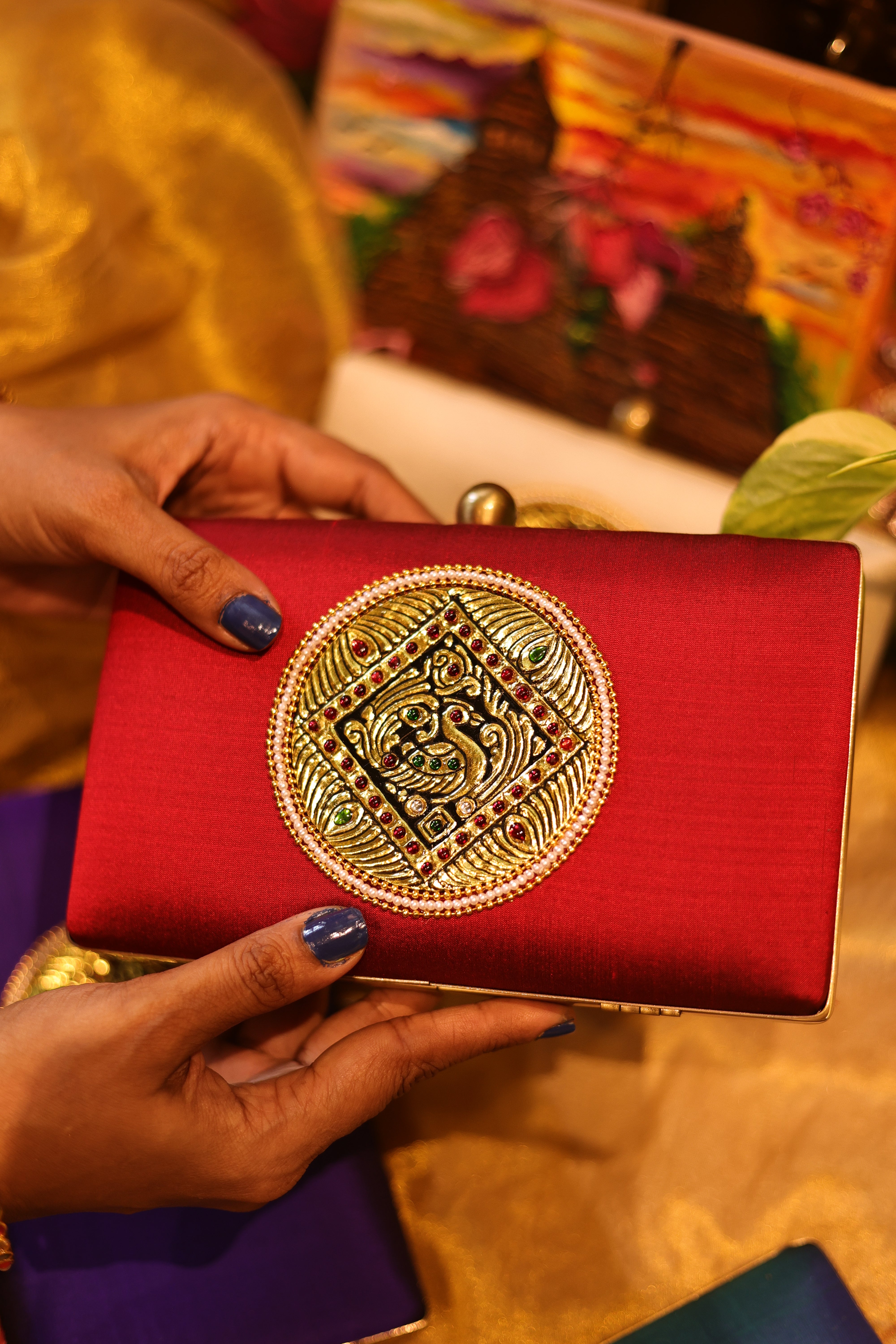 Flame scarlet Red annam chakram
