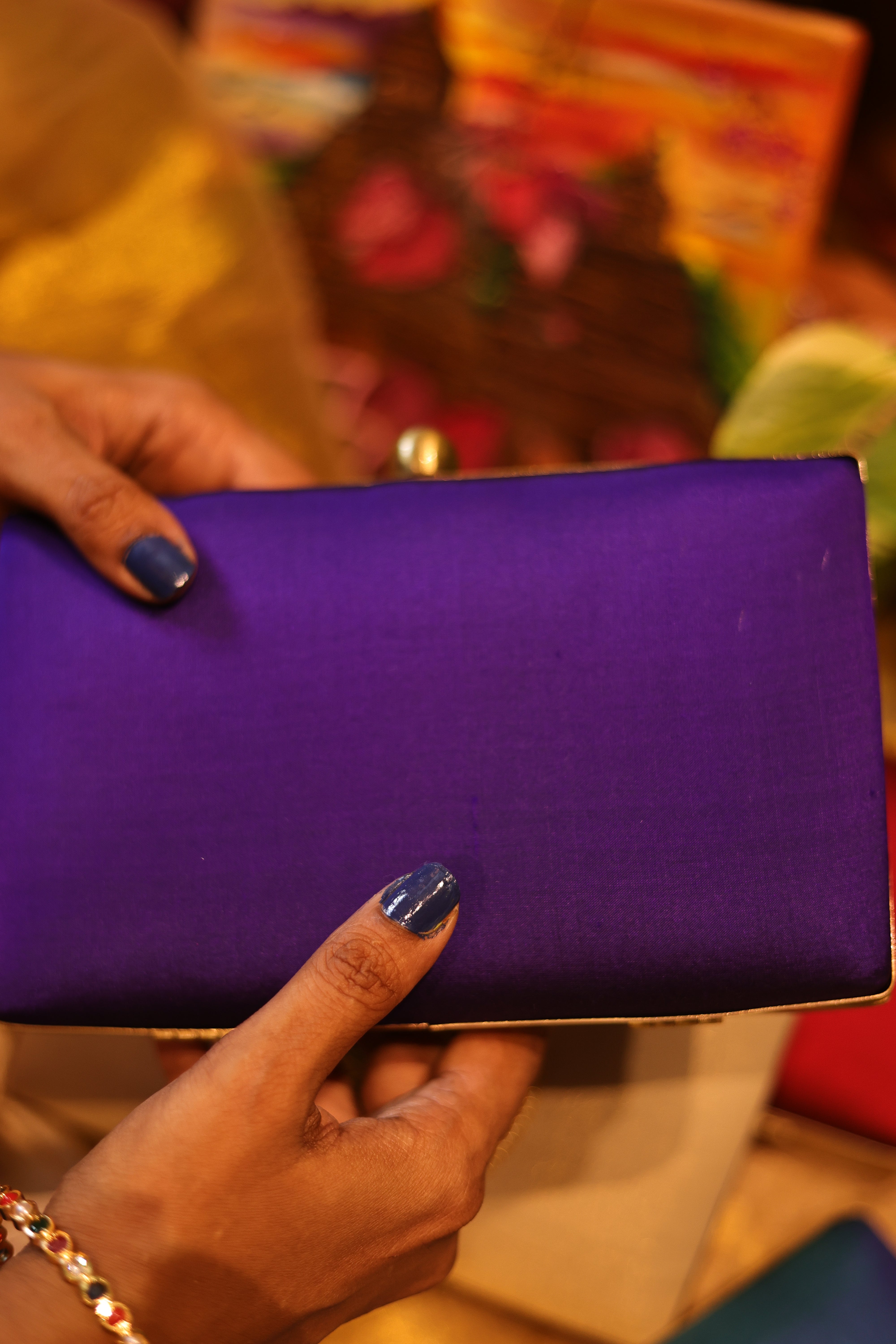 Violet annam chakram