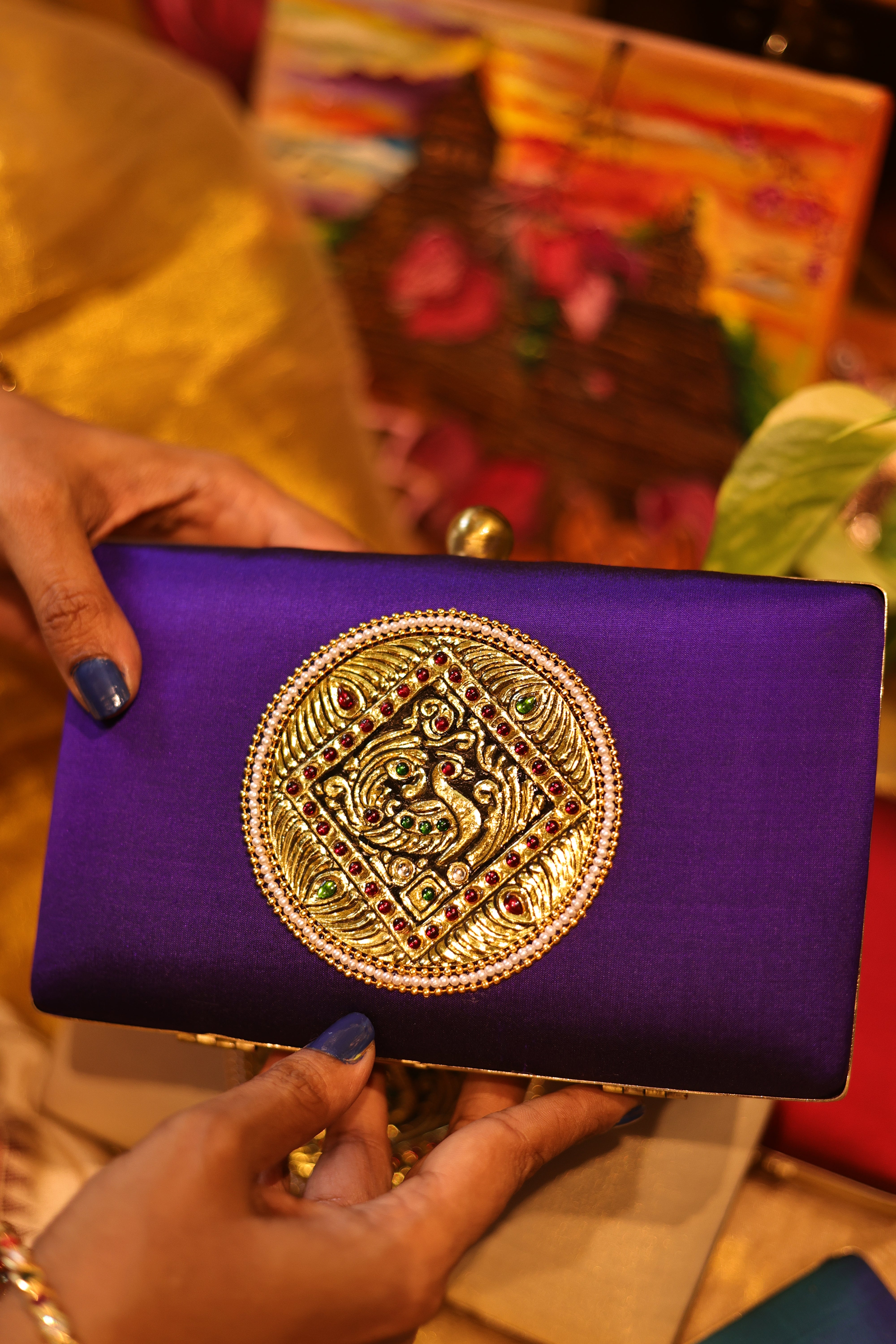 Violet annam chakram