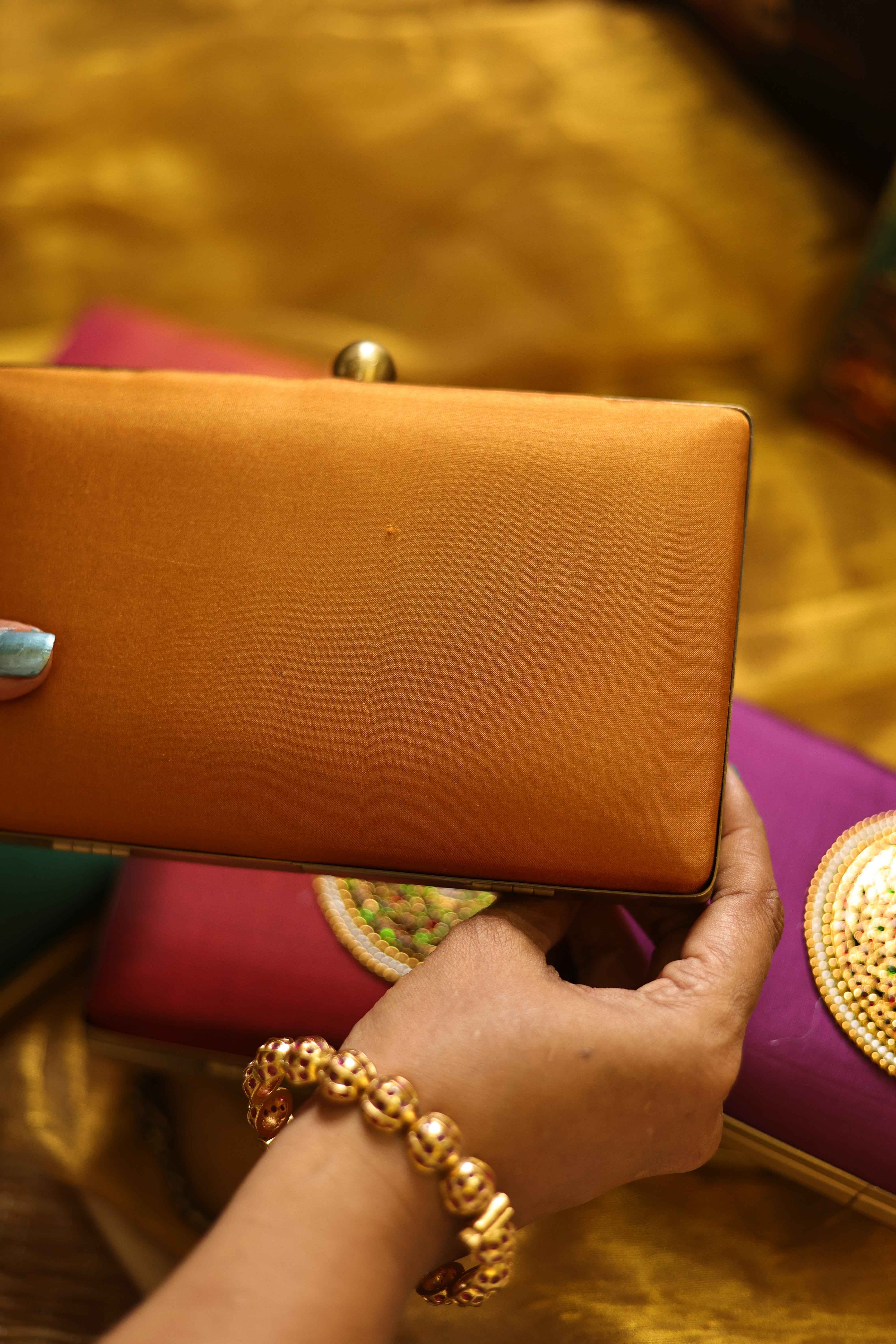 Mustard gold rakudi