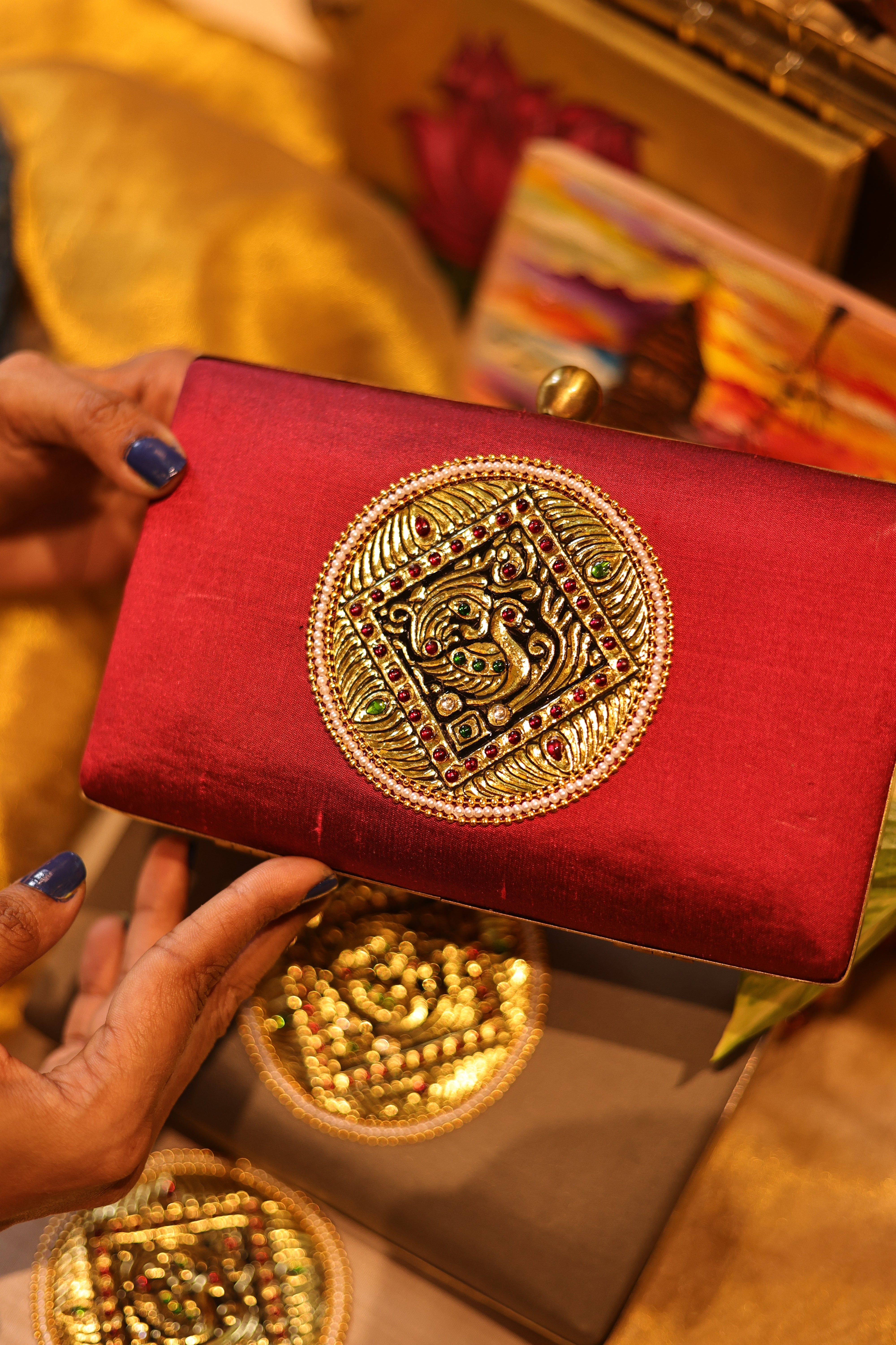 Ruby red  Annan chakram