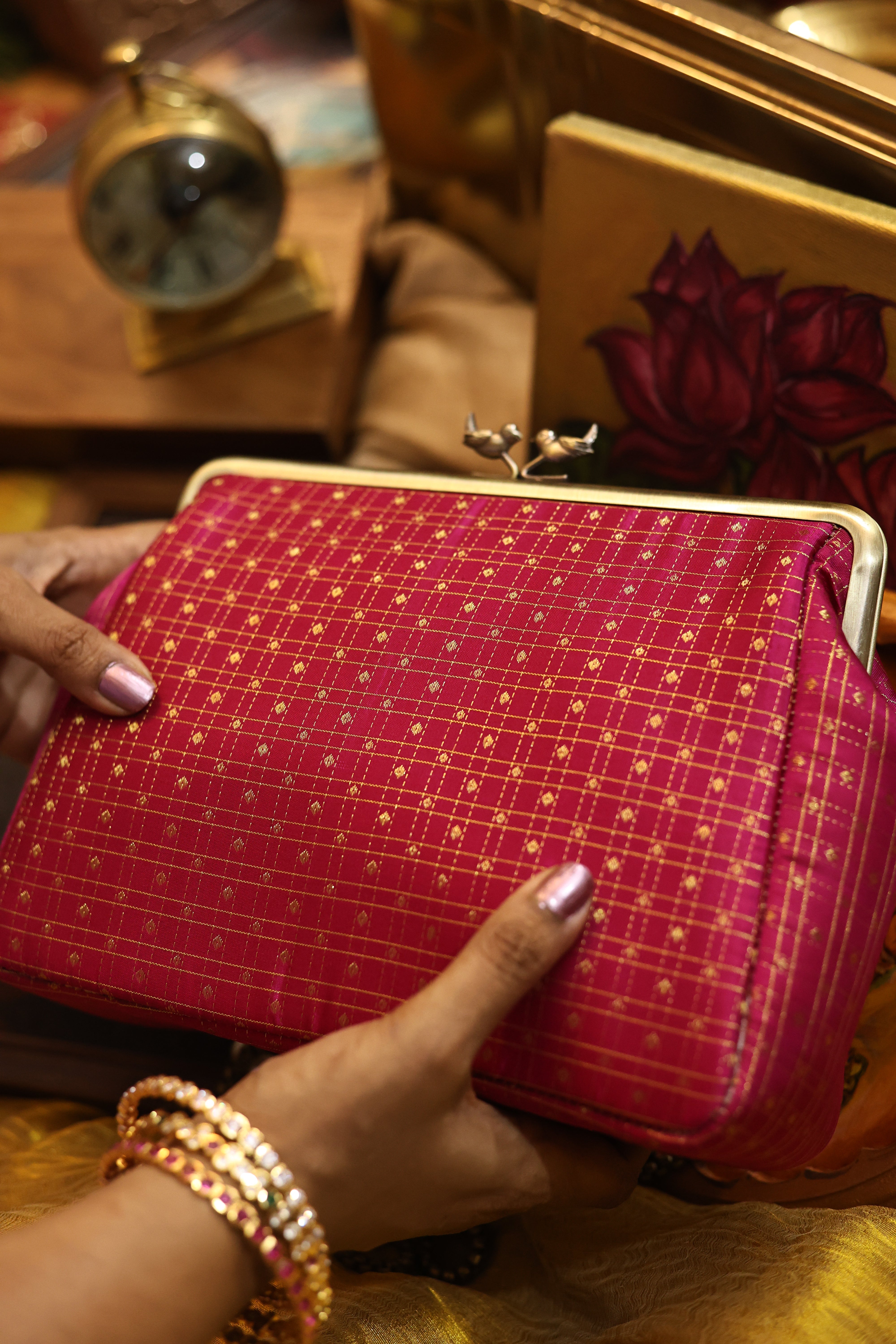 1000 butta pattu Roja