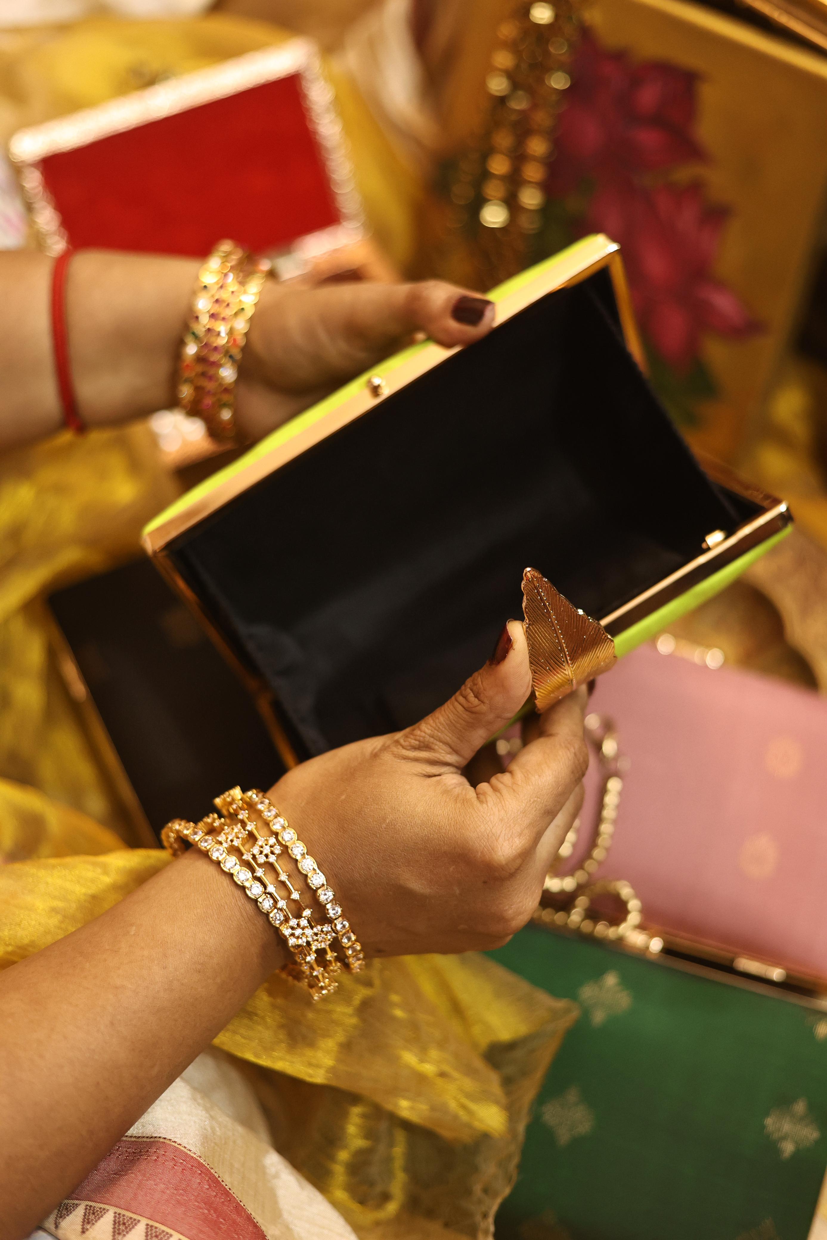 Neon green feather🪶