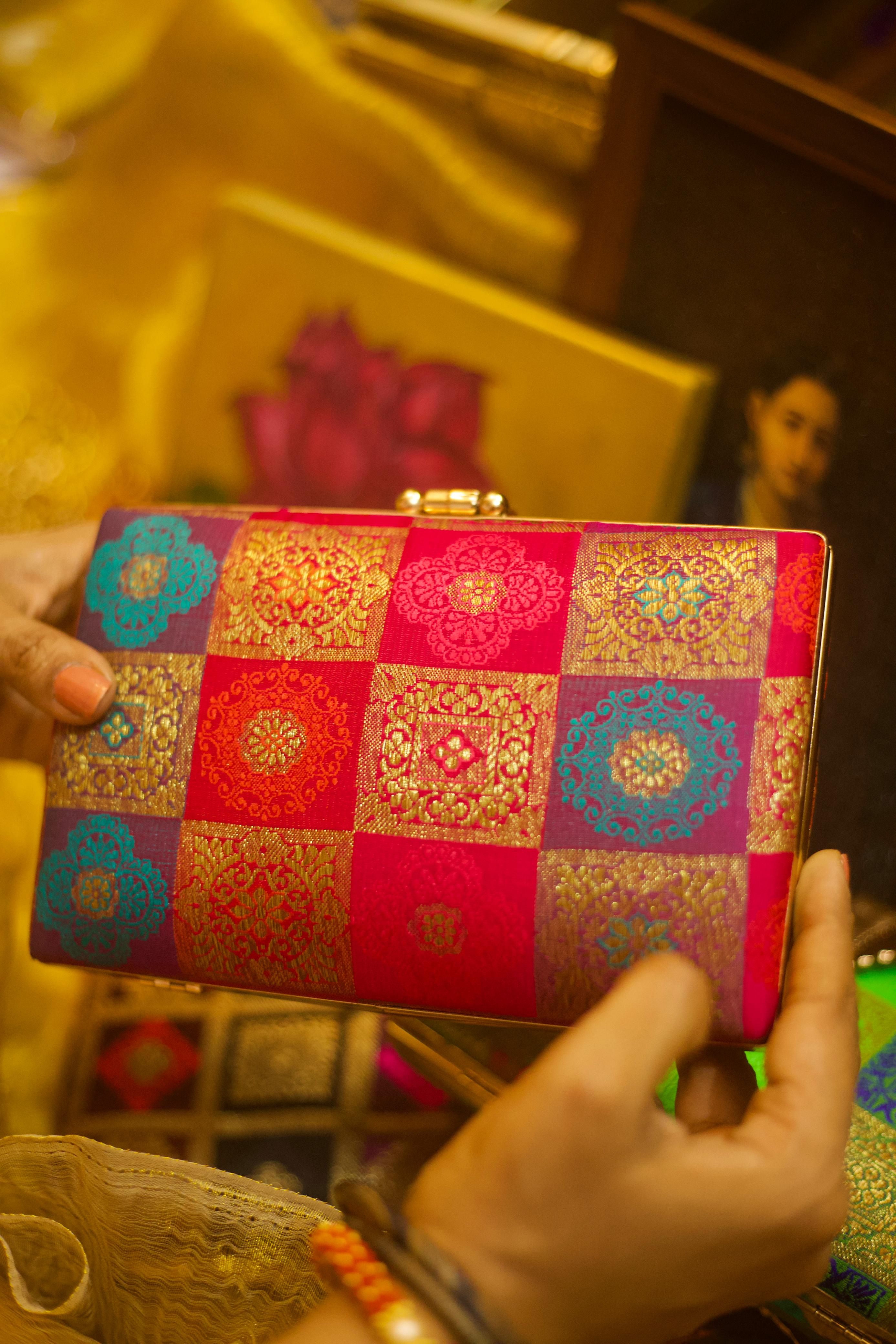 Pinpani paruvam