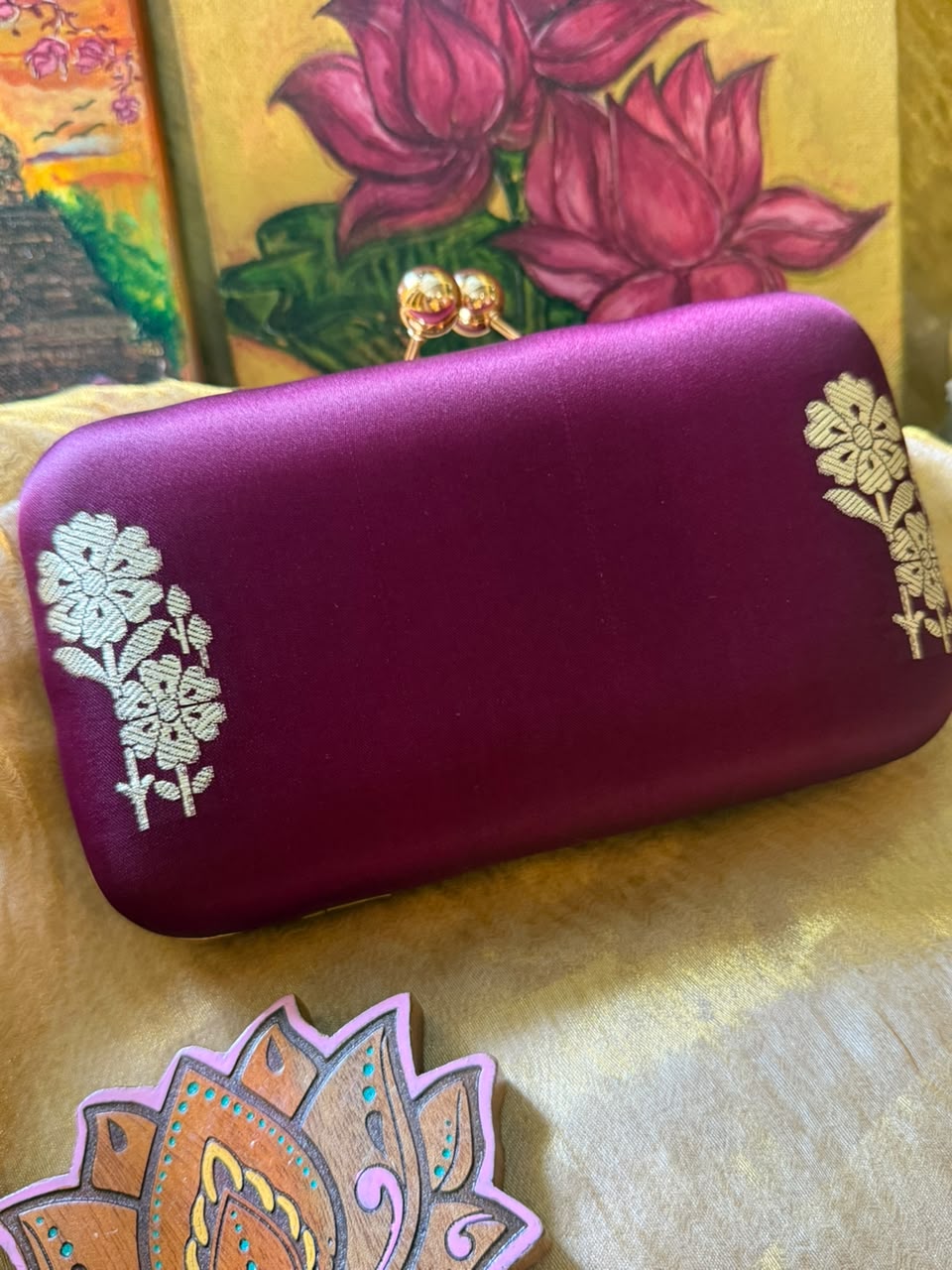 Kotta paaku with gold Buttah