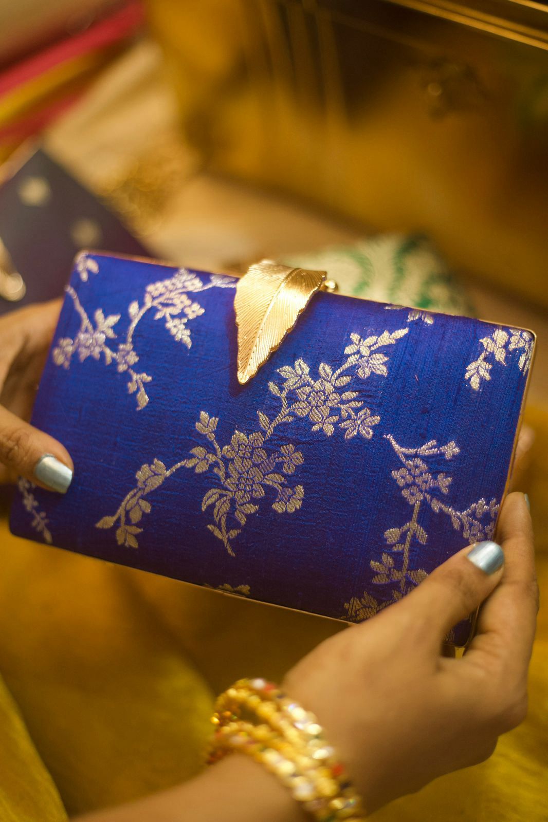 Royal Blue feather🪶