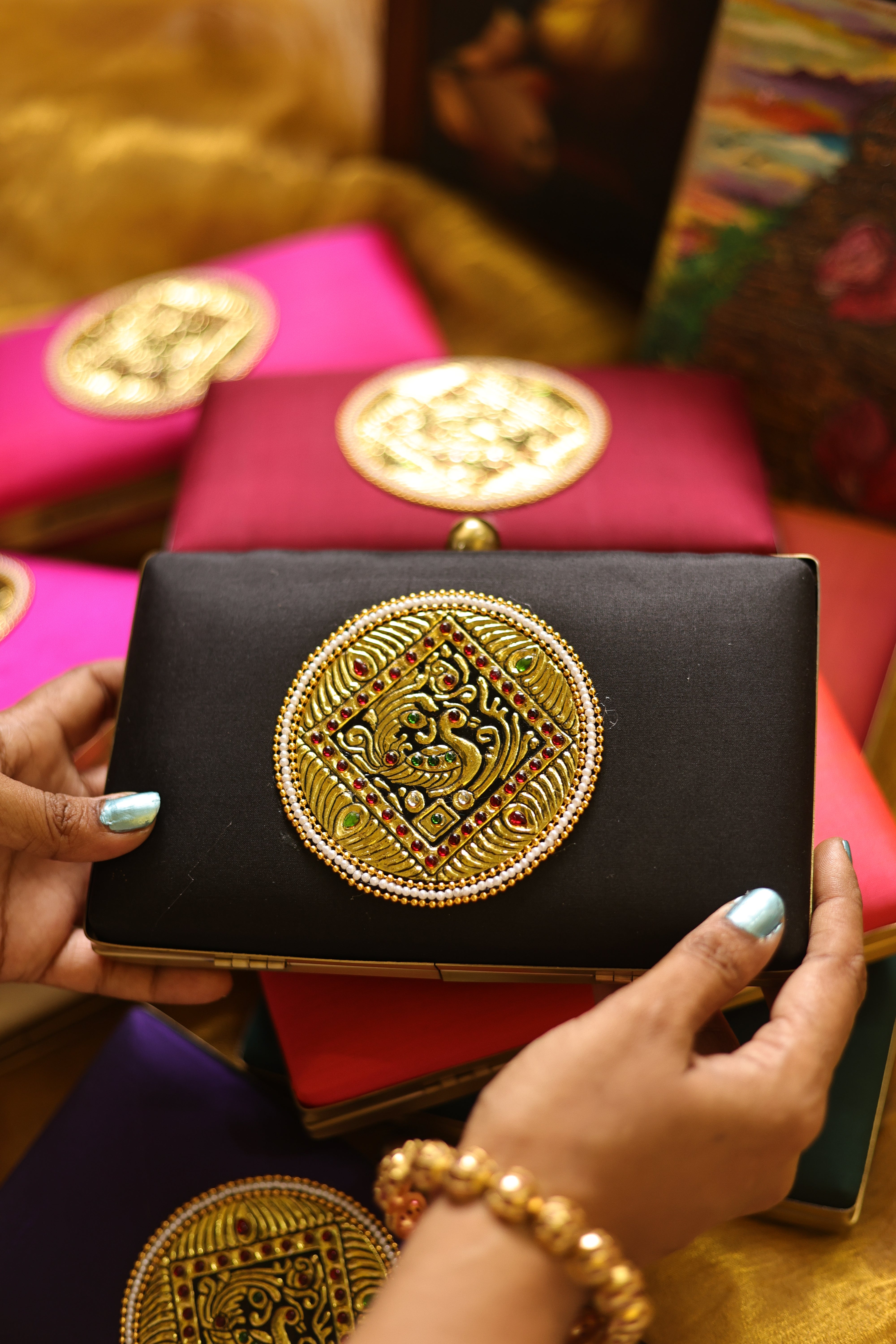 Black annam chakram