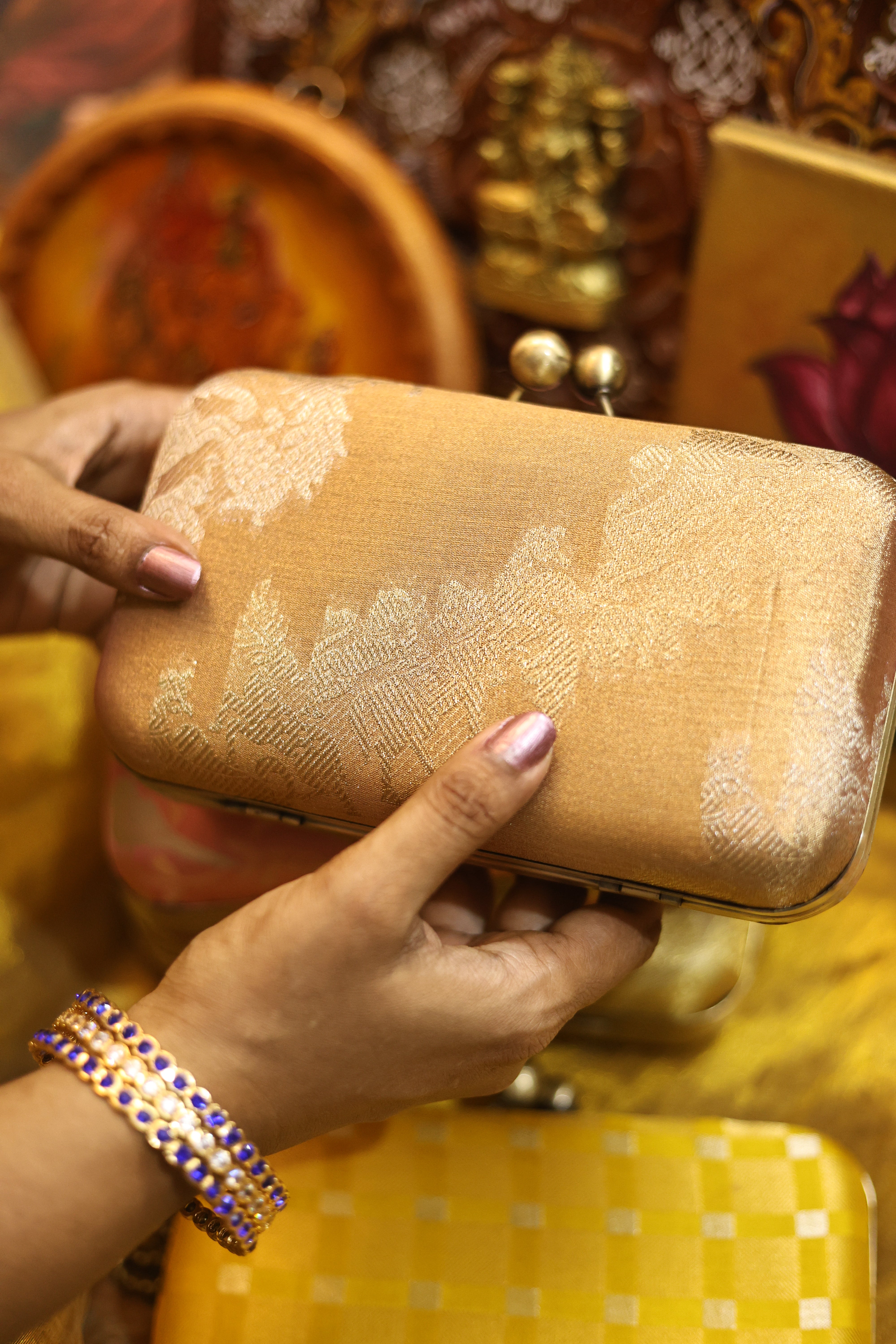 Gold vanasingaram