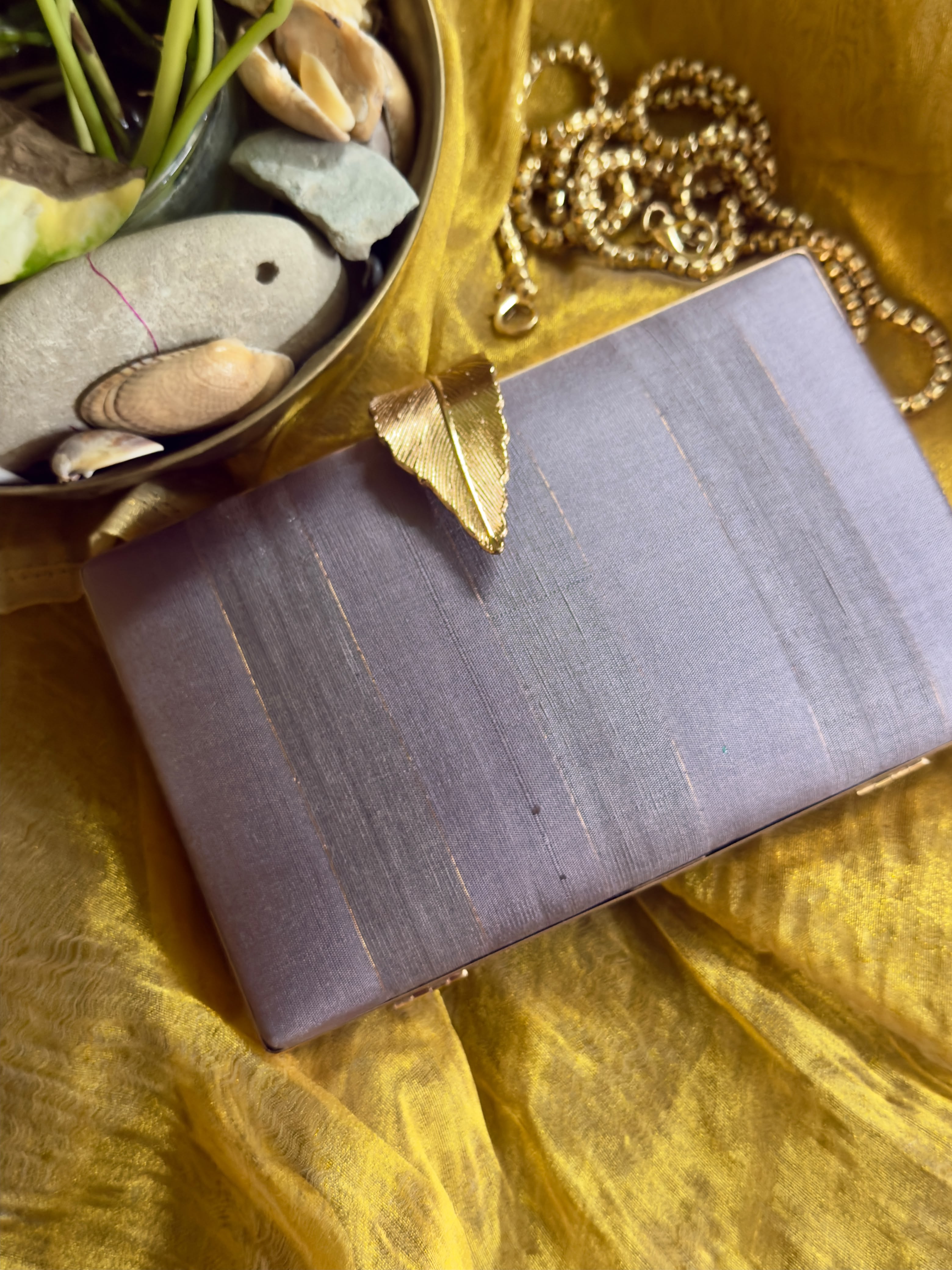 Dusty lilac  feather