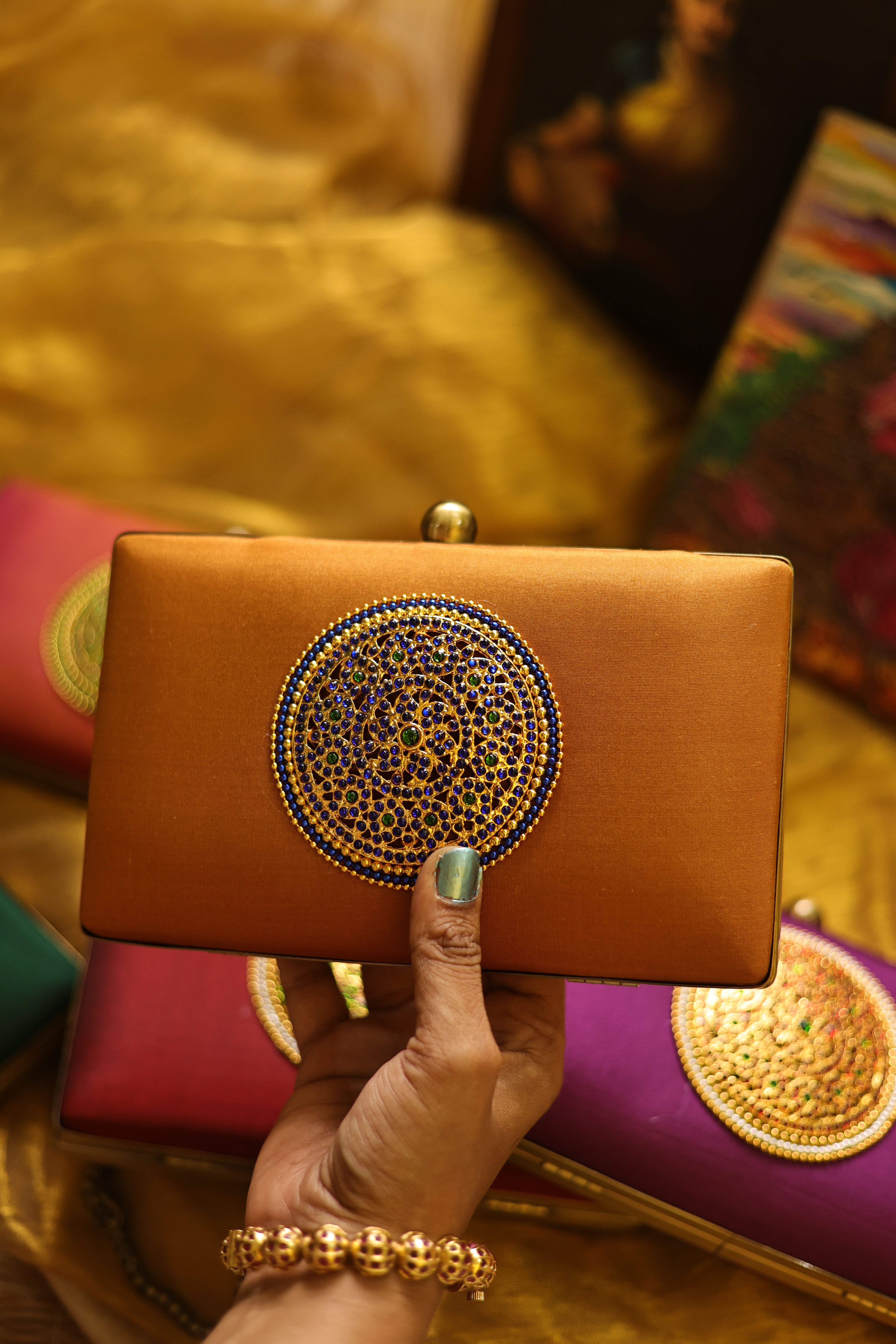 Mustard gold rakudi