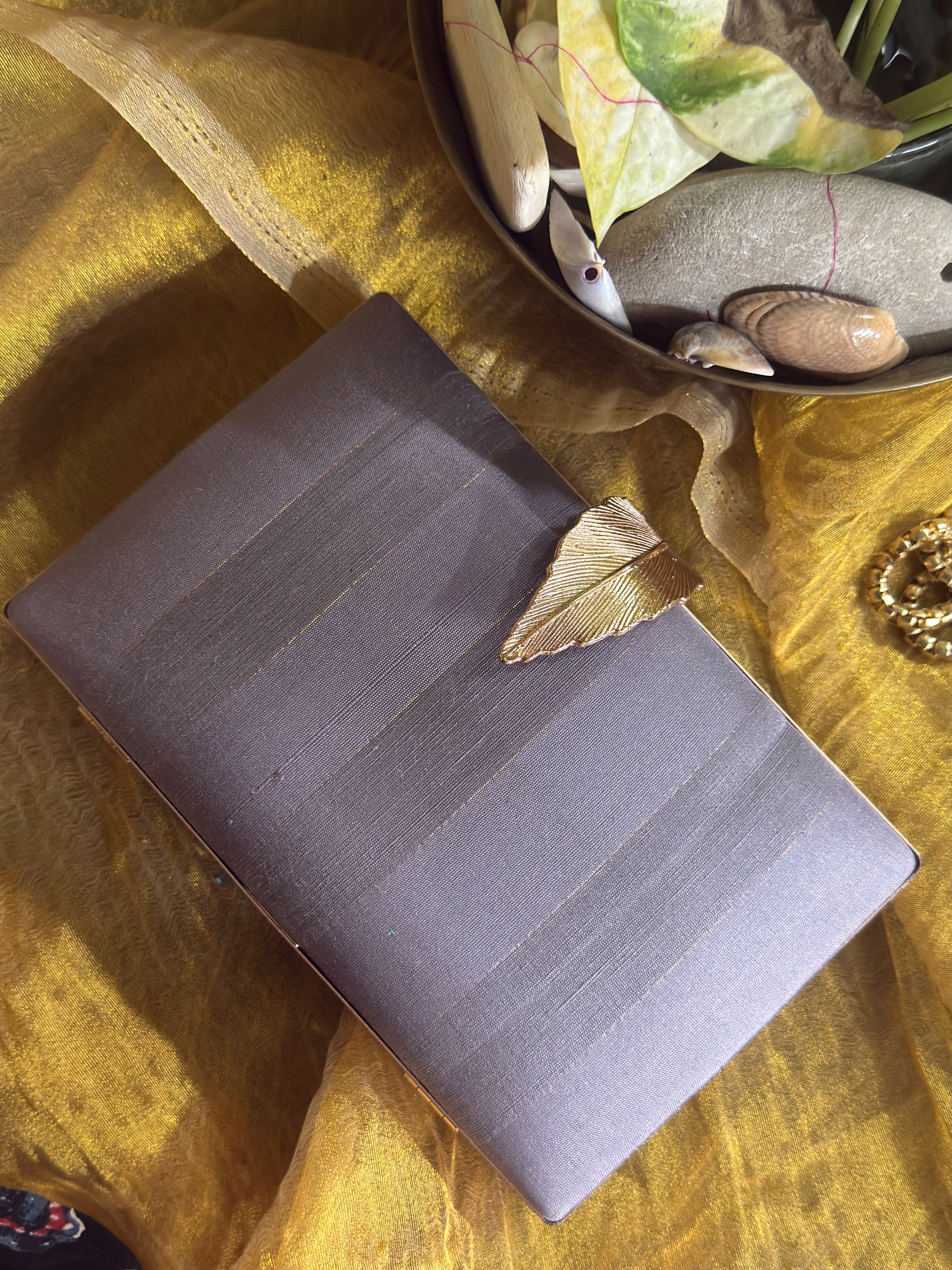 Dusty lilac  feather
