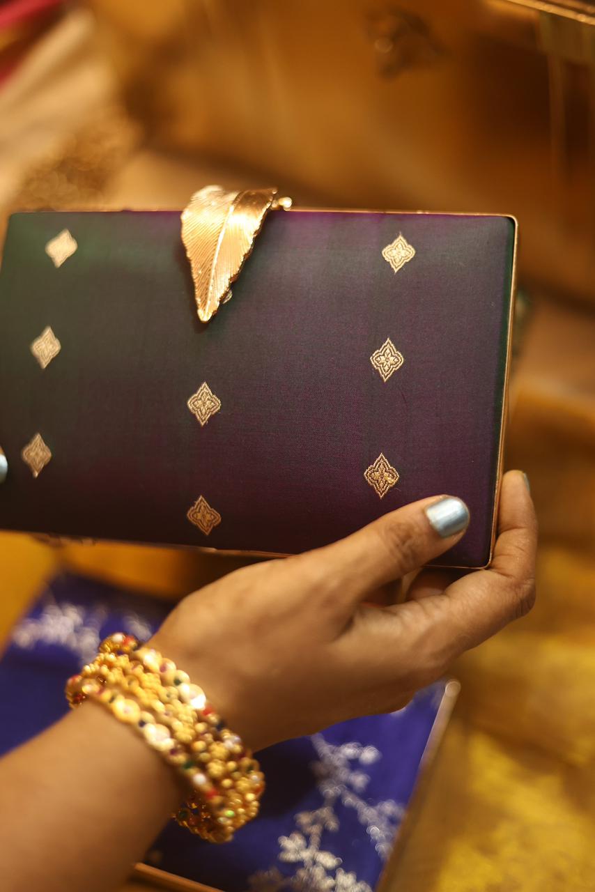 Manthulir feather 🪶