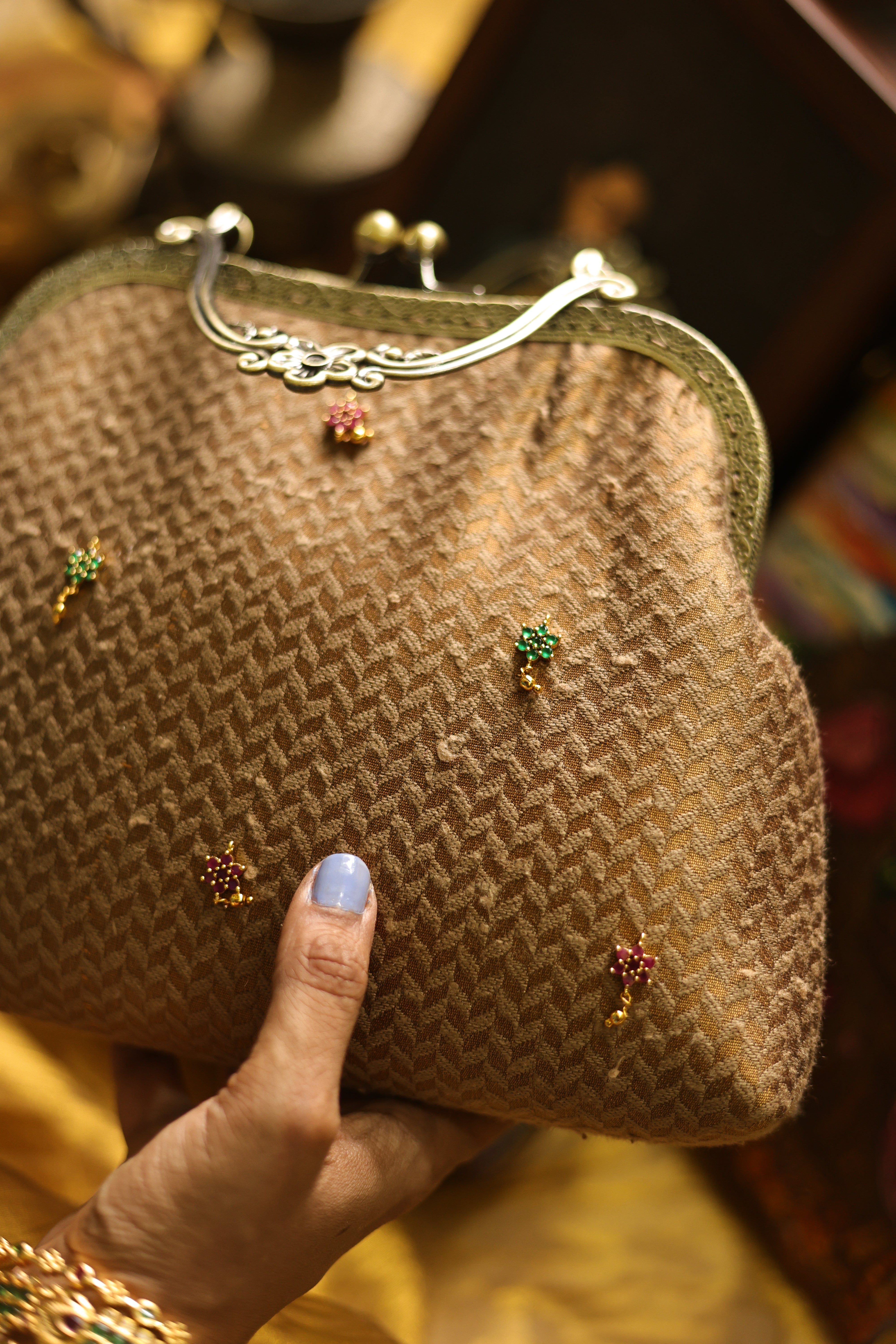 Golden jute Blings✨