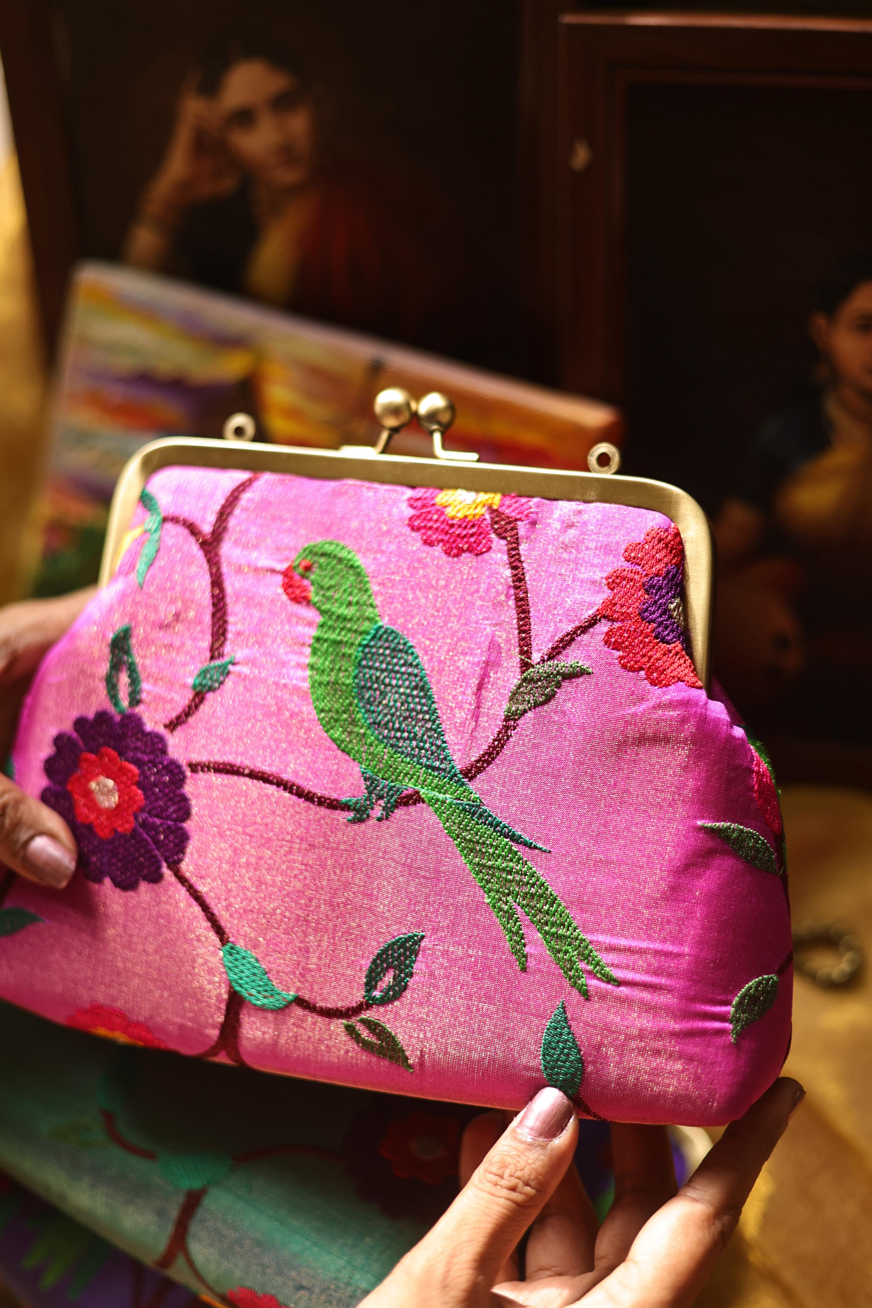Pachaikilli Muthucharam pink