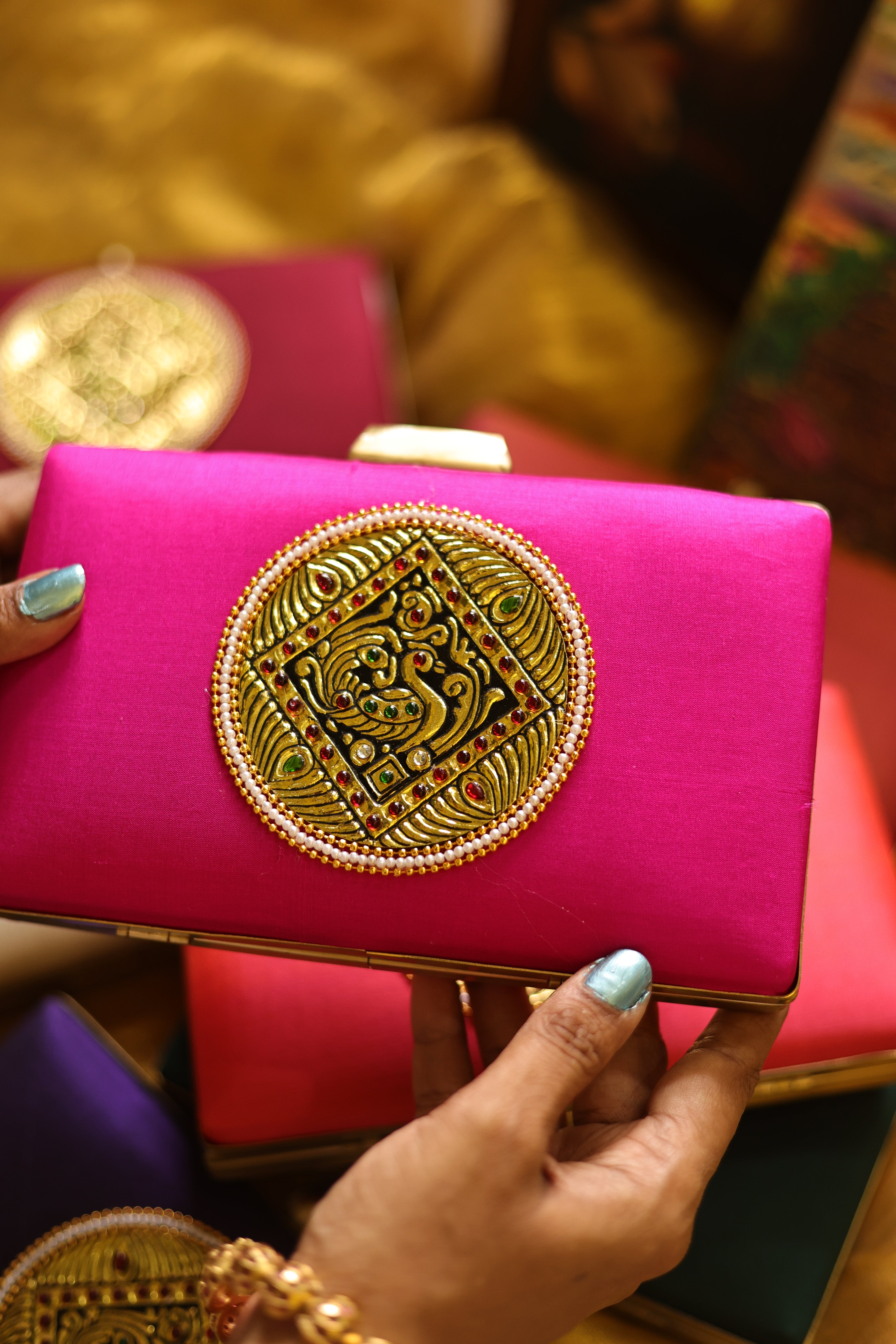 Hot pink 💕annam chakram