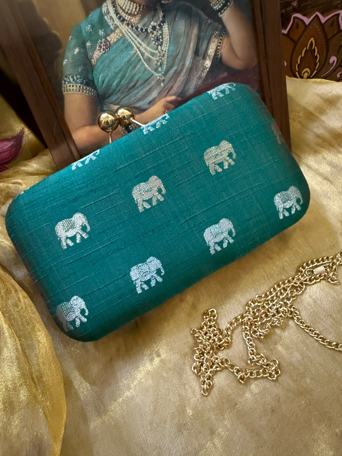 Teal green Elephant🐘