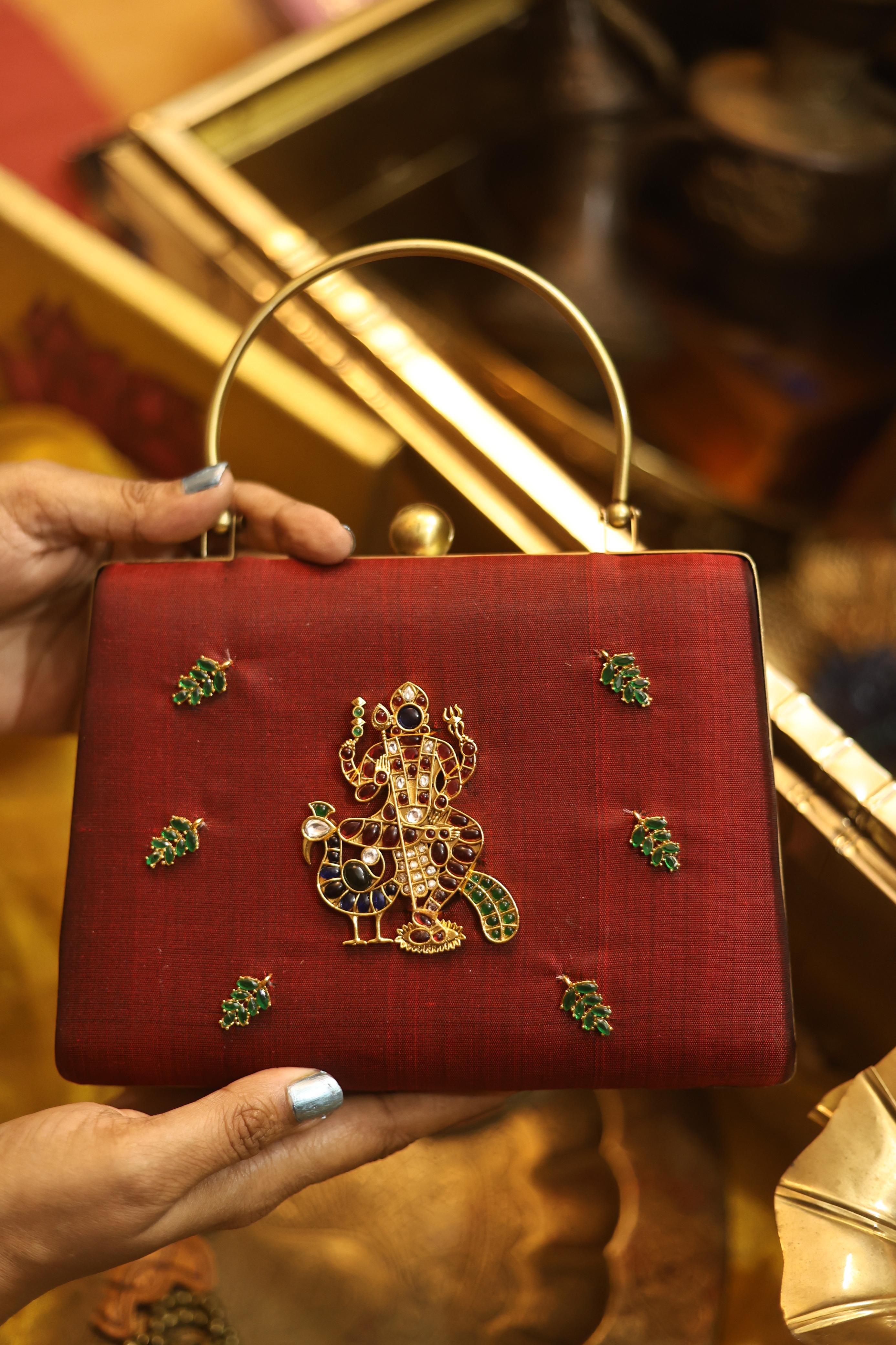 Pazhamudircholai murugan