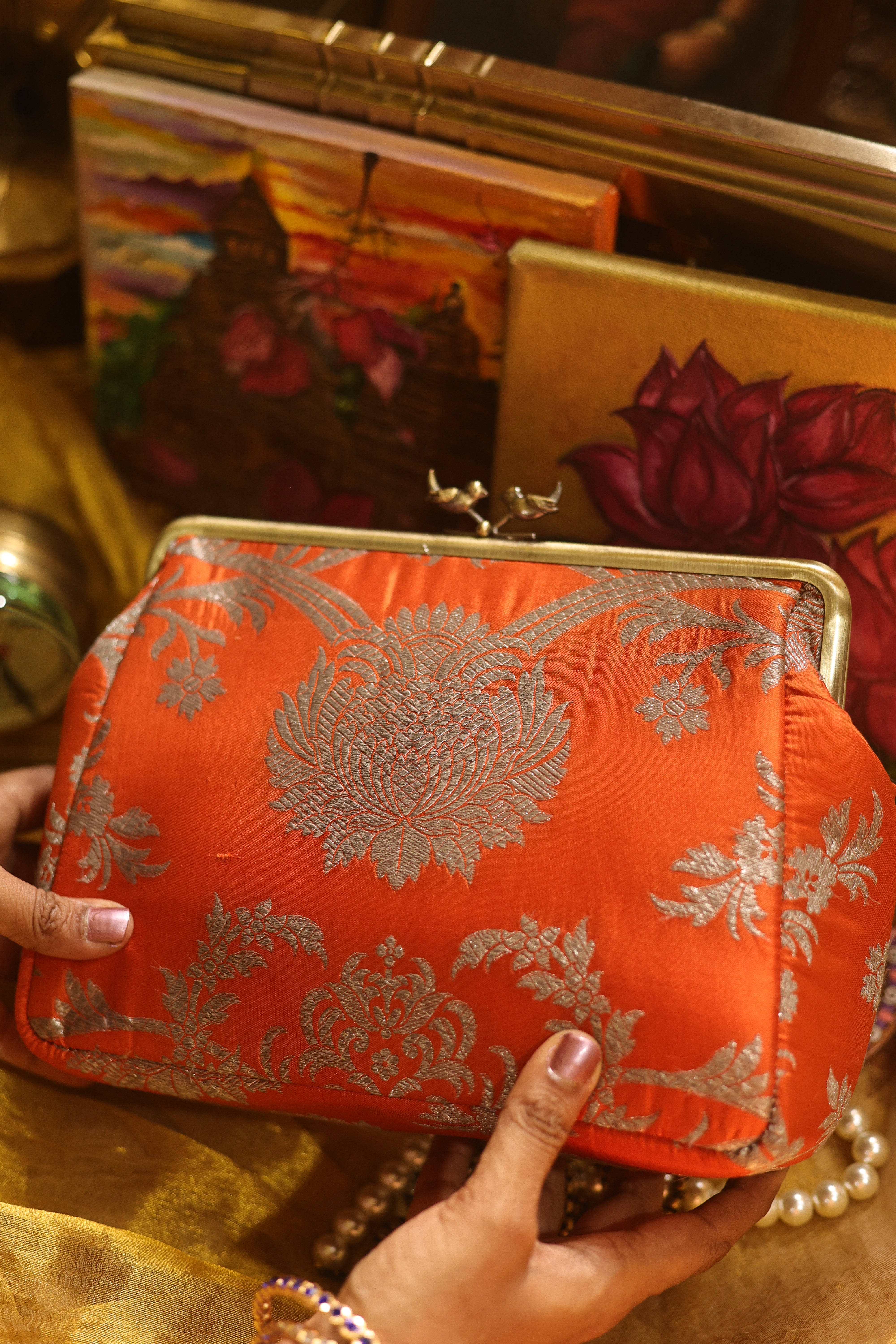 Santhra orange mittai