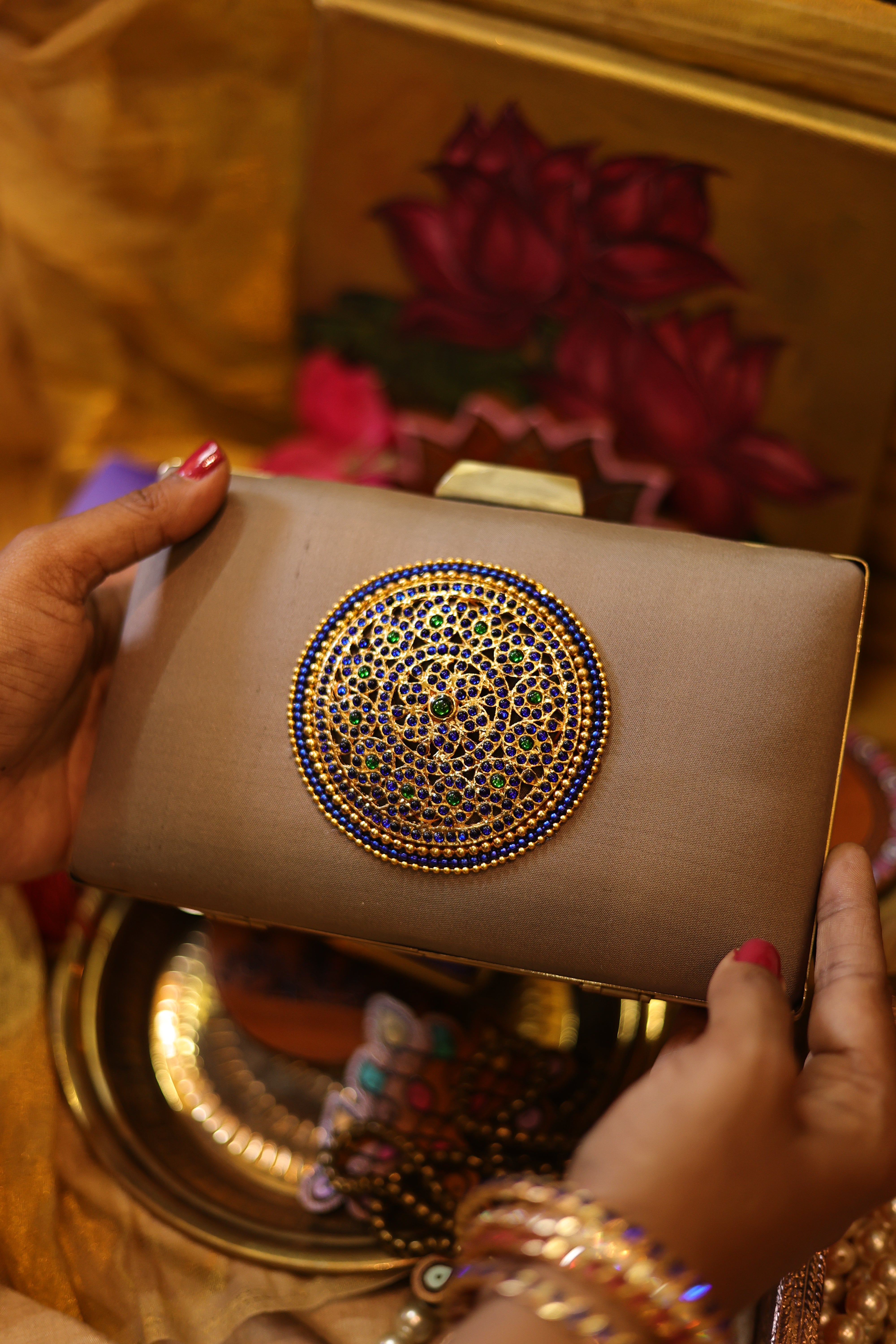 Champagne fawn rakudi