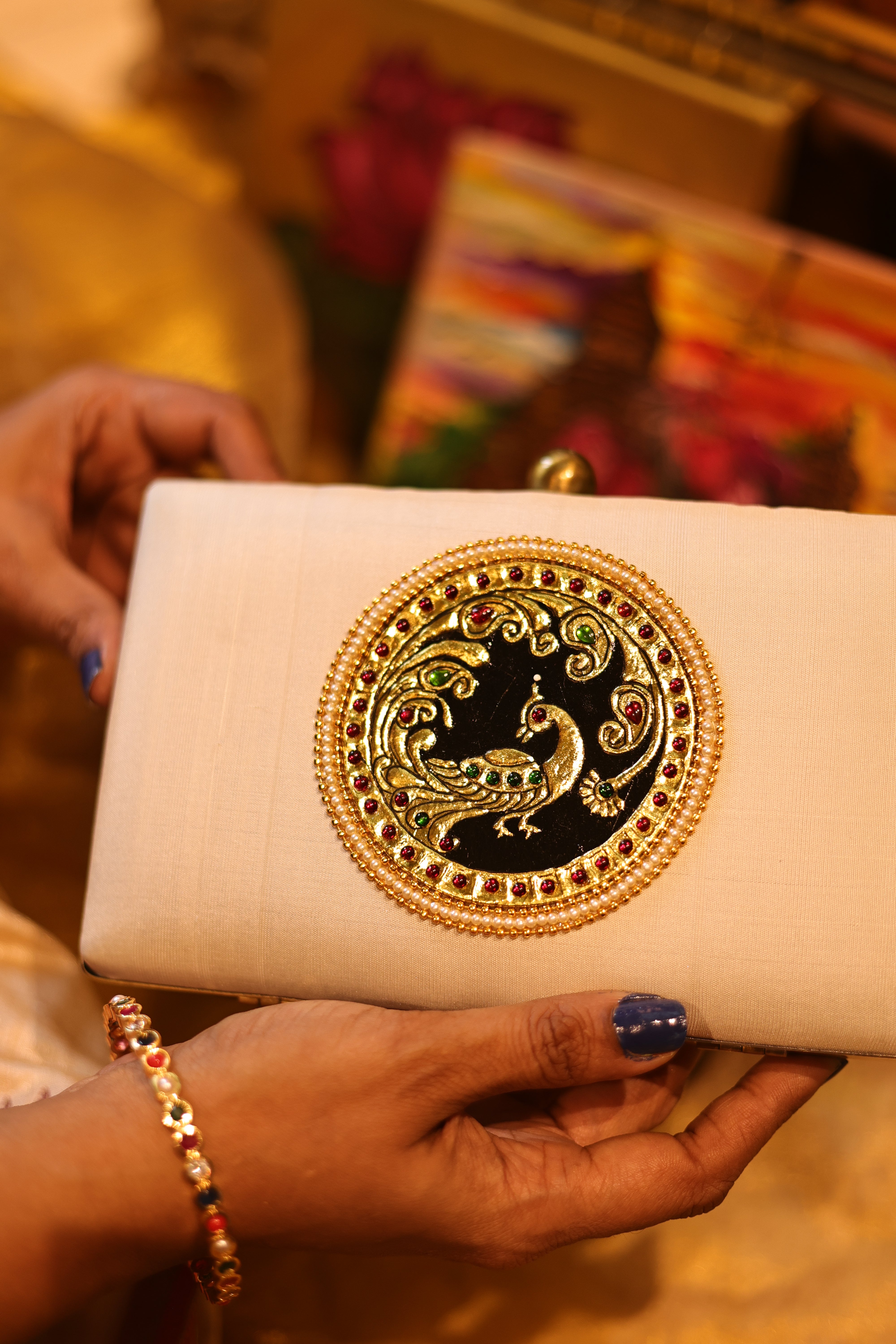 Ivory Single mayil