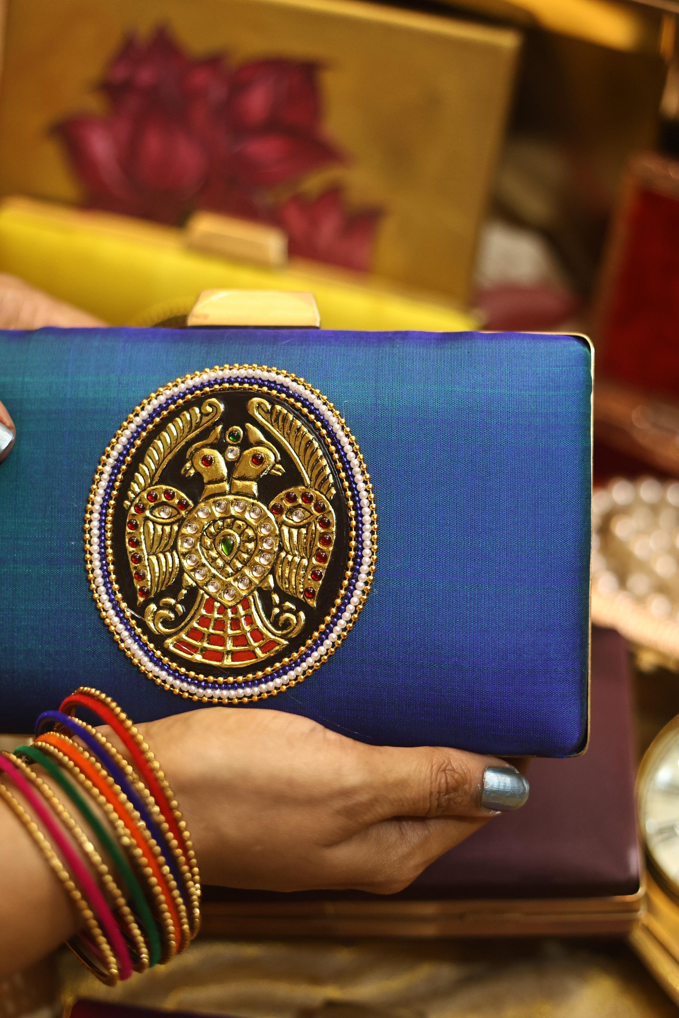 Mayil kazhuthu Gandaberunda