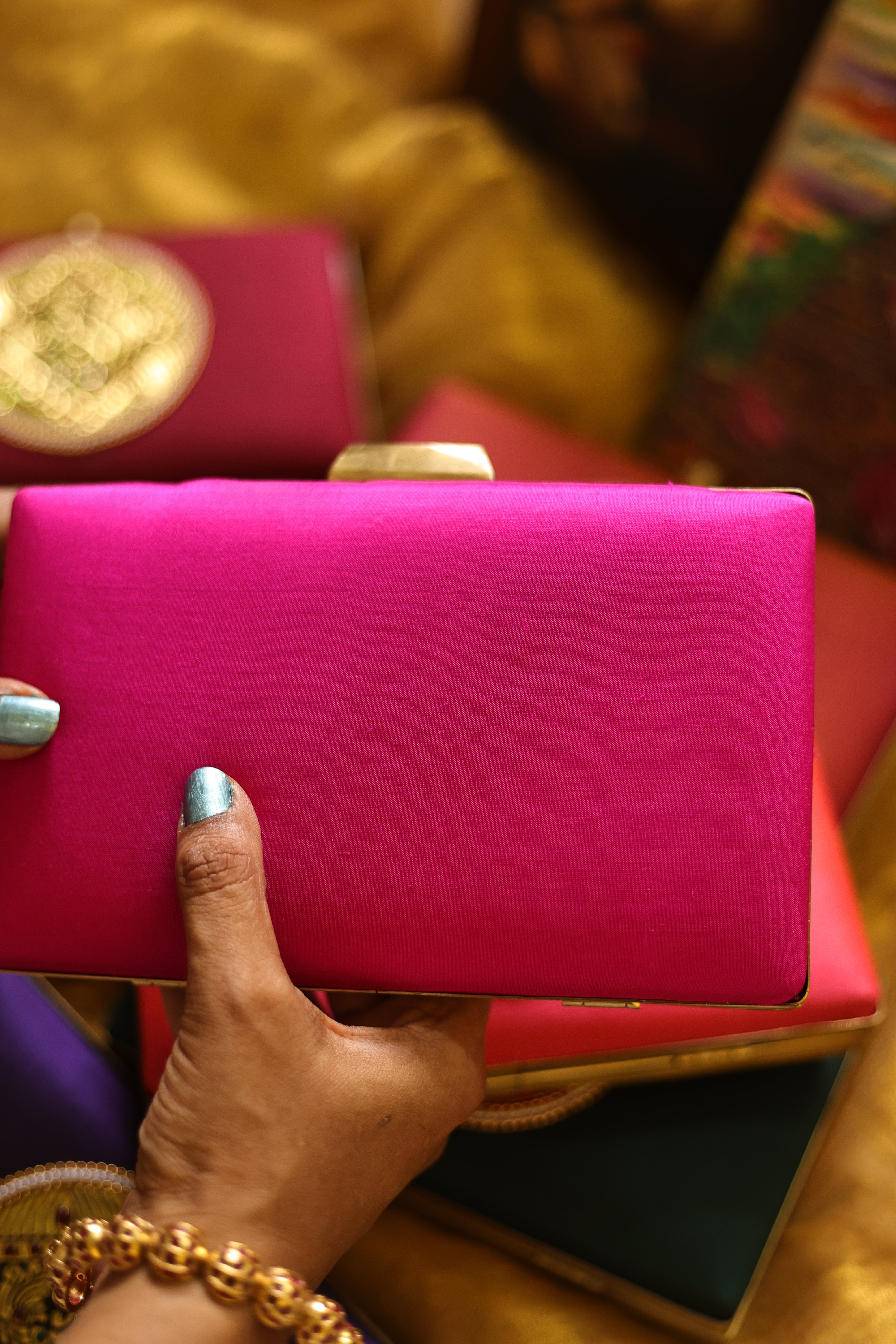 Hot pink 💕annam chakram