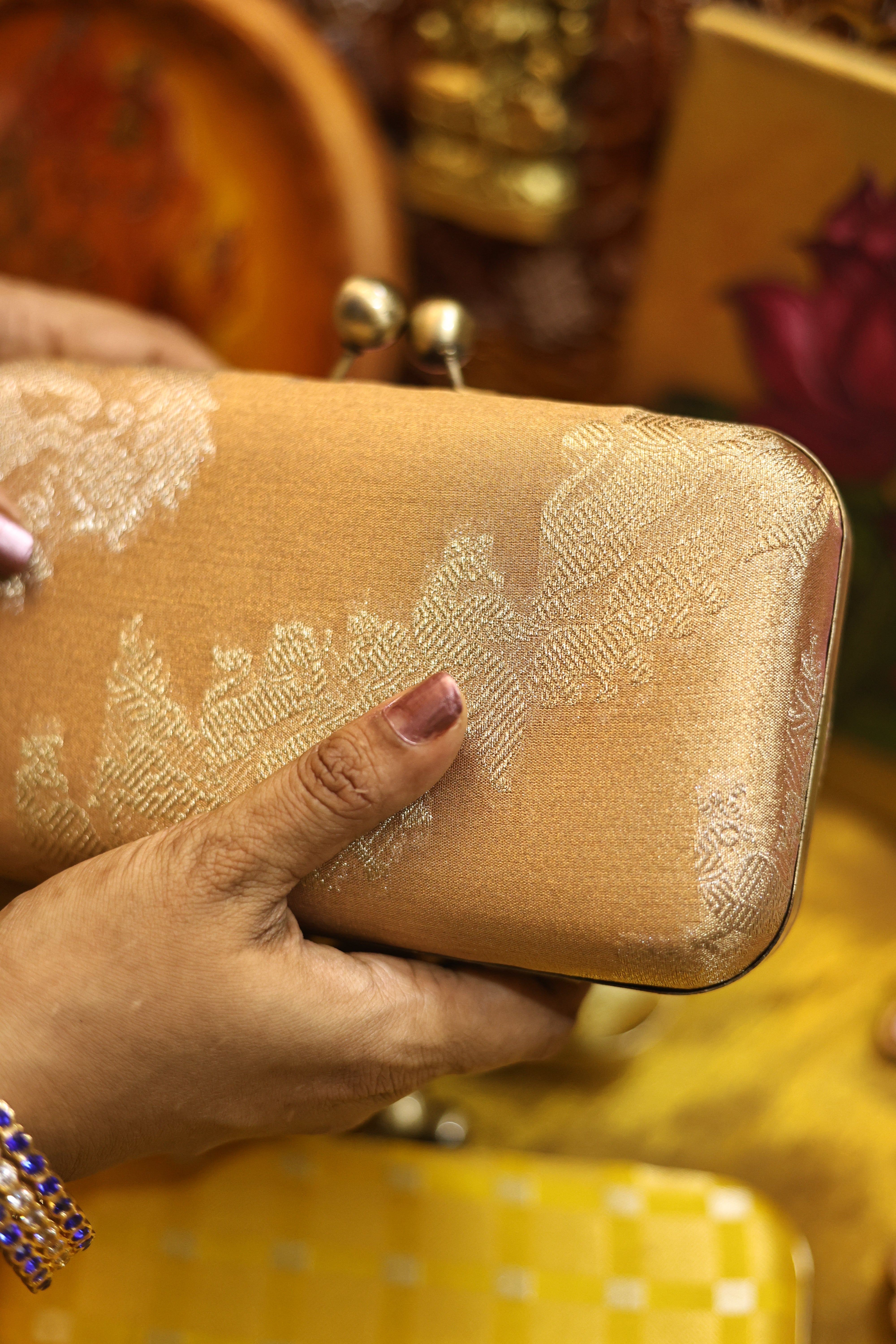 Gold vanasingaram