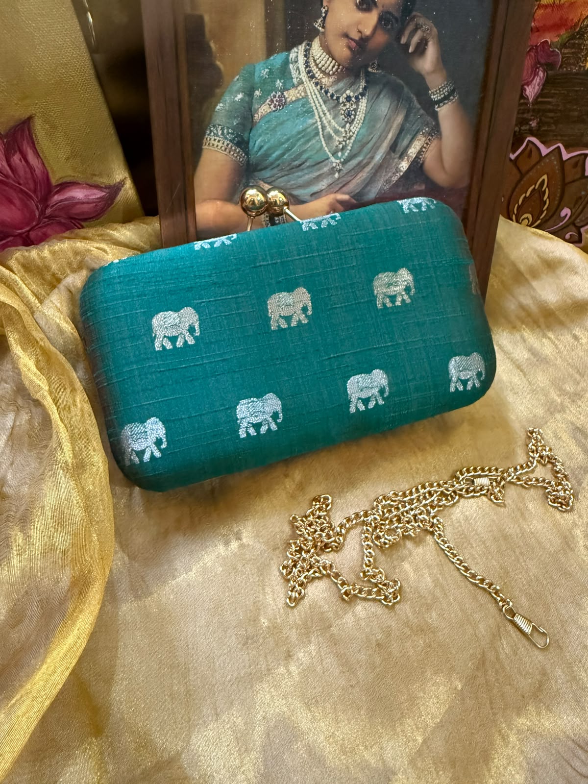 Teal green Elephant🐘